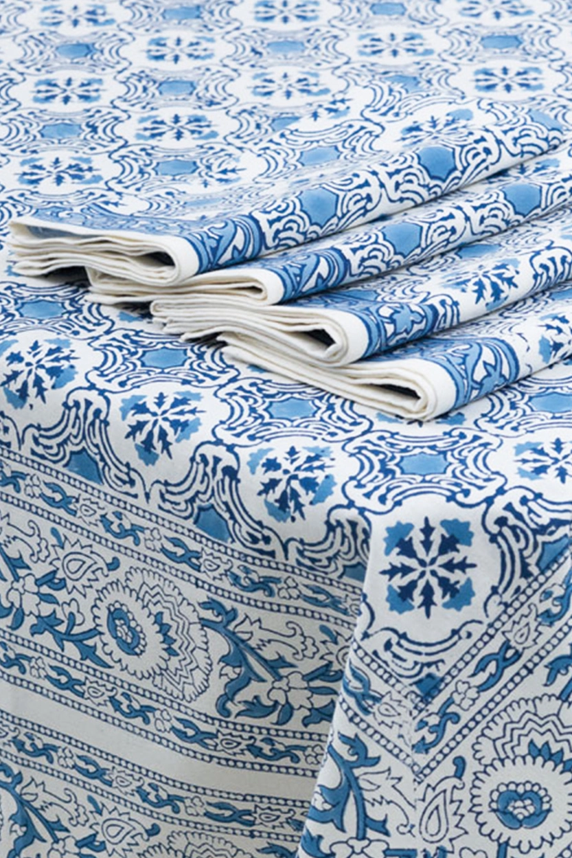 % Tischdecke mit Blumenmuster, blau, ca. 150 x 230 cm, handbedruckt