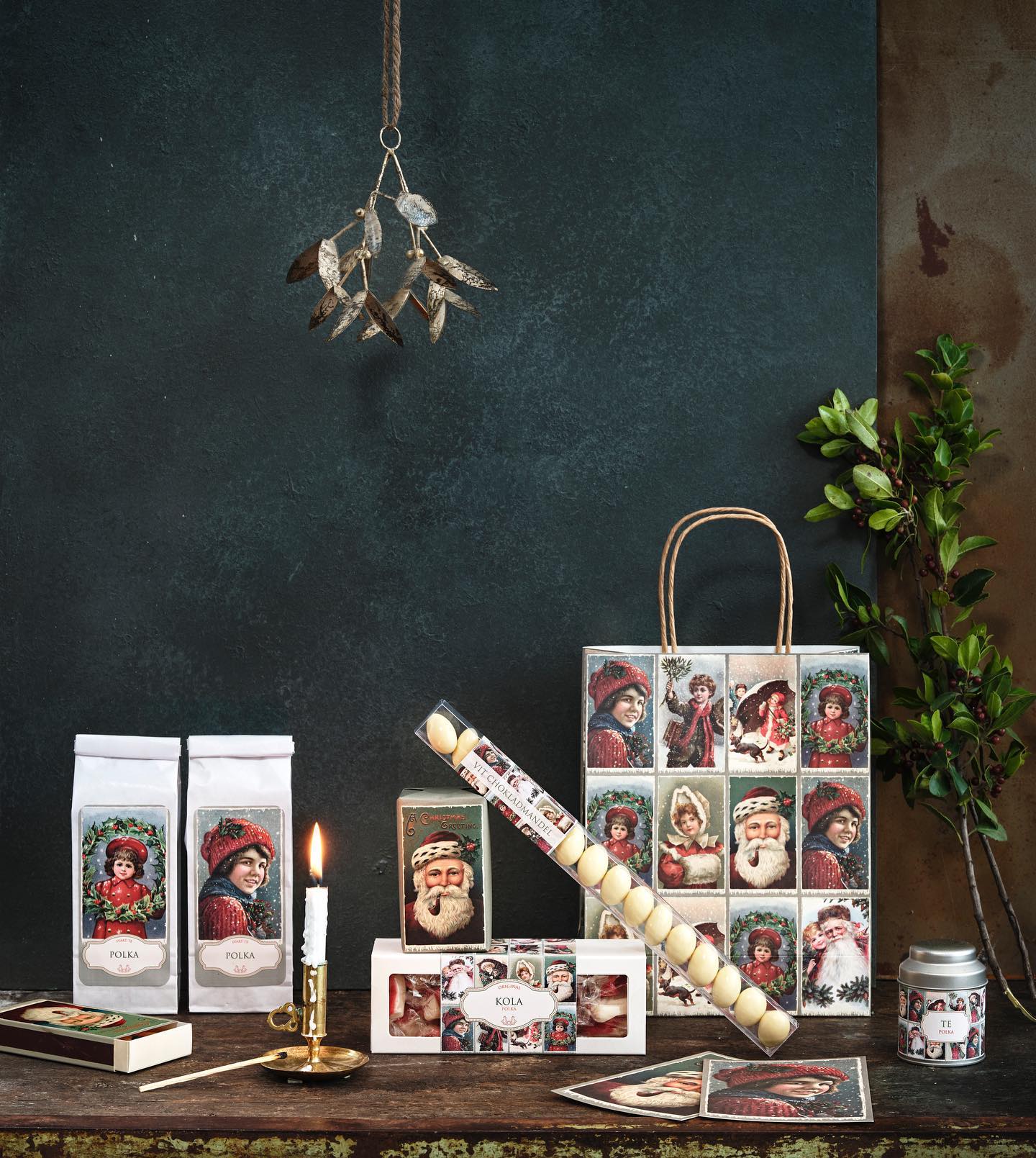 Sköna Ting Papierservietten "Red Christmas flowers - holly"Weihnachten, Ilex,  ca. 33 x 33 cm, Lunchservietten 