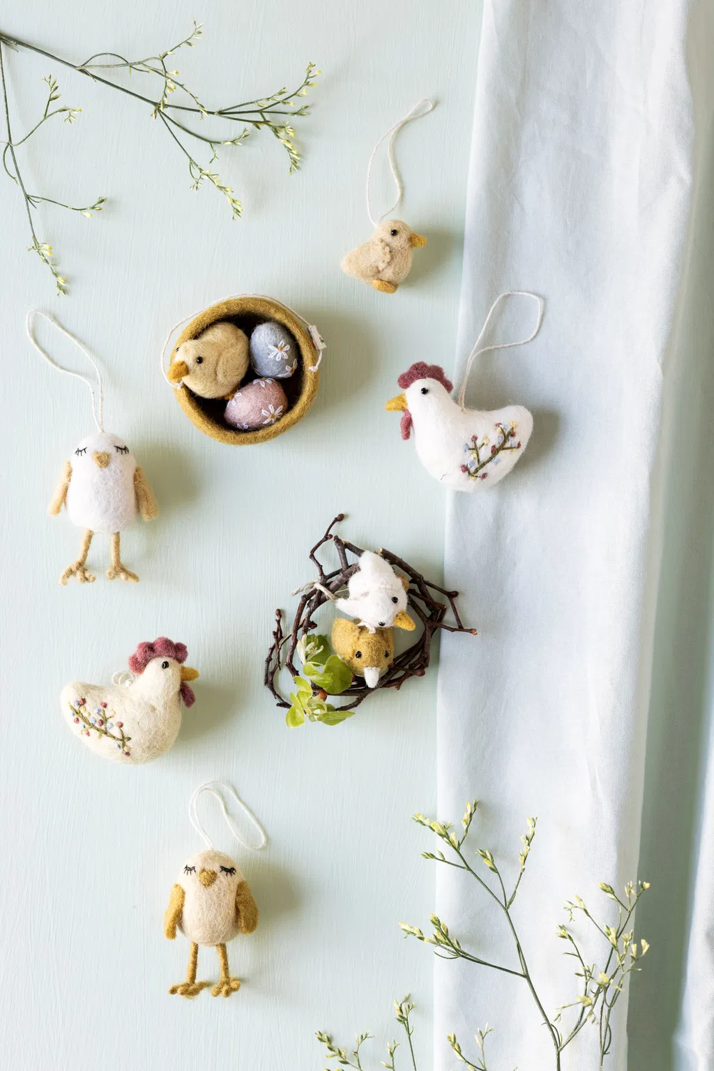 Gry & Sif Filz Anhänger Nest mit Eiern & Küken, Nest w/Eggs & Chicklet Bird, Fair Trade  