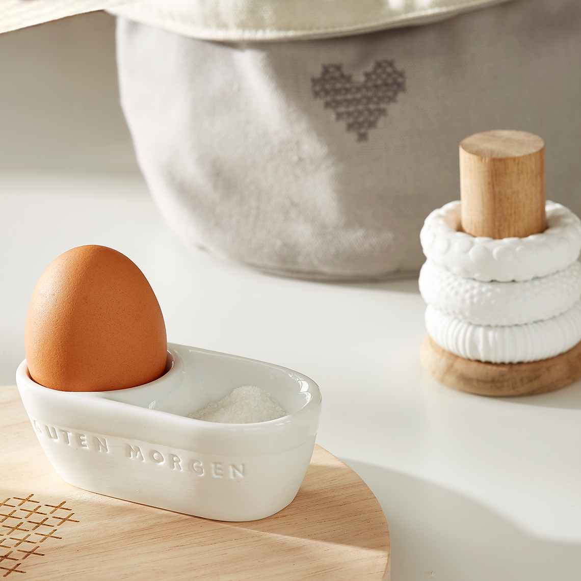 GUTEN MORGEN Eierbecher "Bergluft genießen" von Räder   