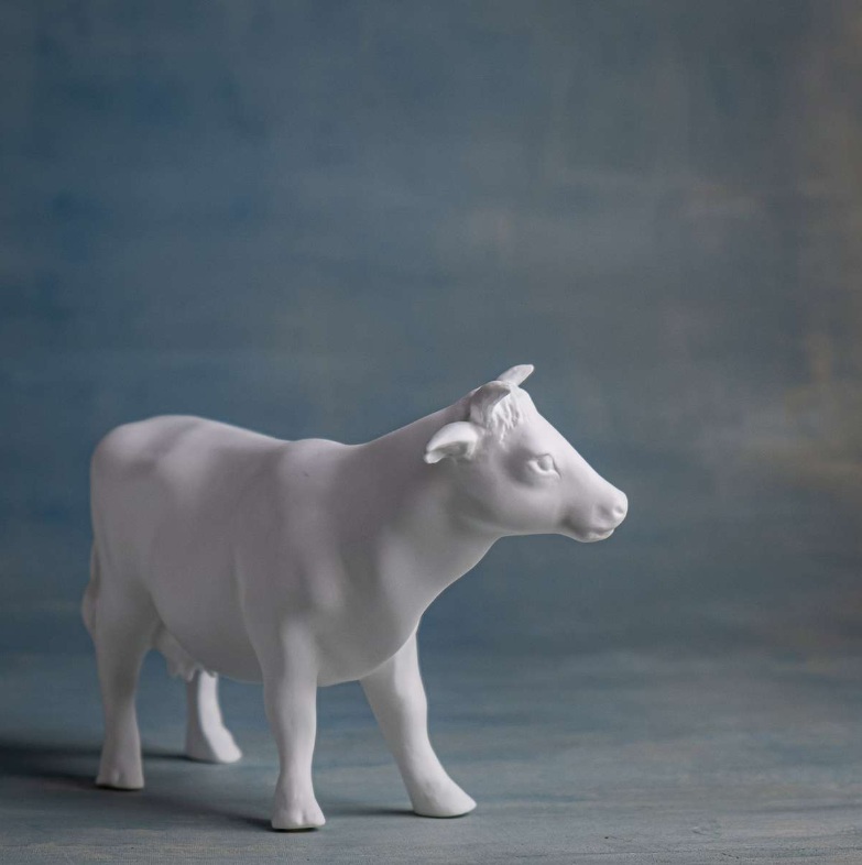 KLATT OBJECTS GRETE Kuh Figur, ca. 22 x 14,5 cm