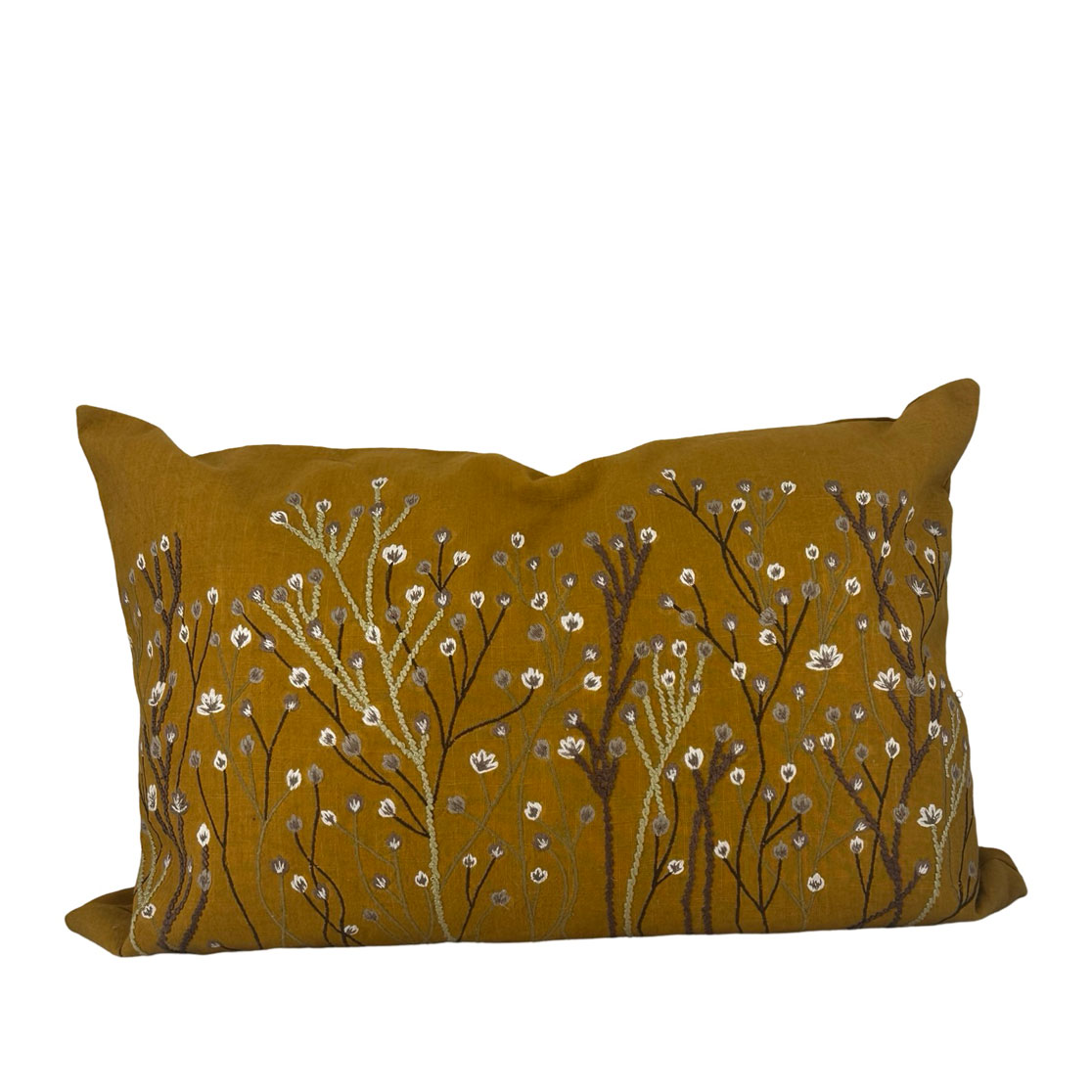 Kissenhülle PANICULATA OCRA L , bestickt , ca. 40 x 60 cm von Miljögården 