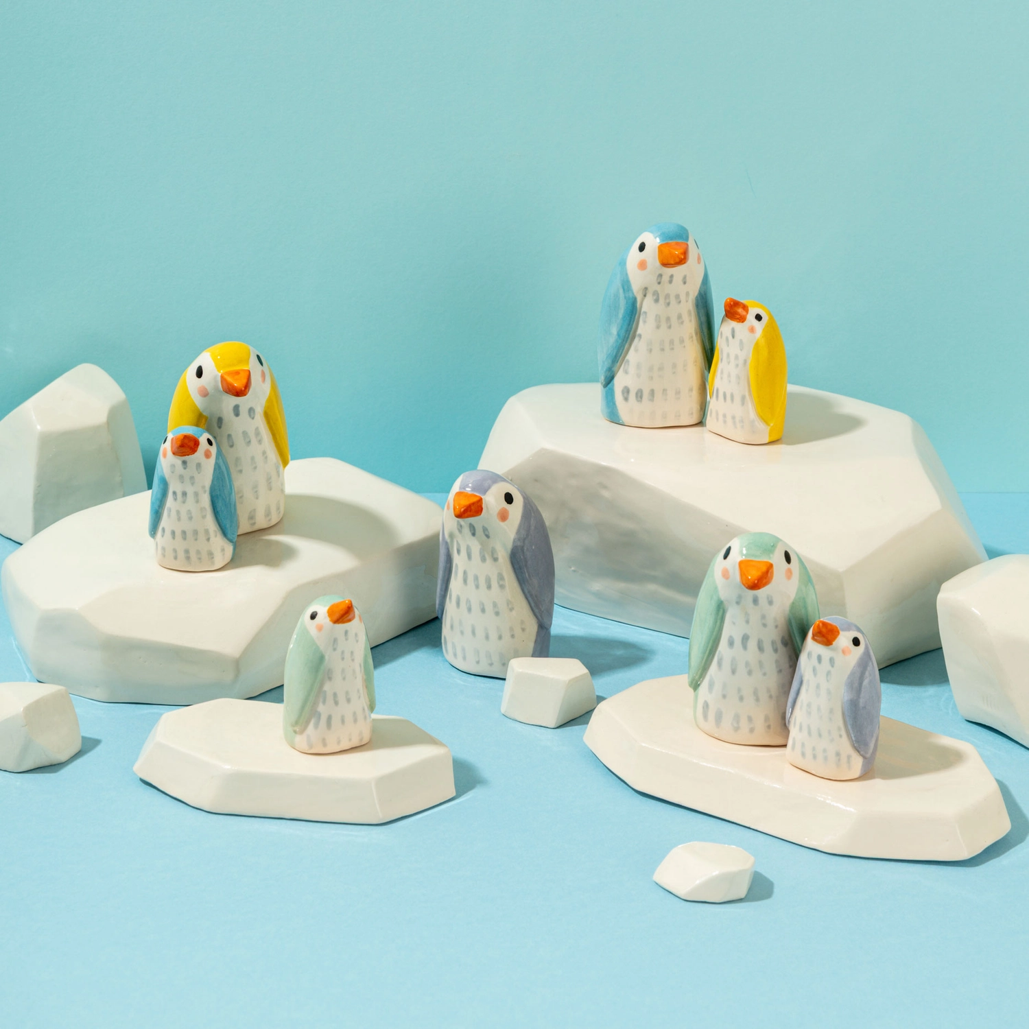 Ana Seixas Mama-Pinguin Gelb aus Portugal, Keramik ca. 585 cm, Handgefertigt  