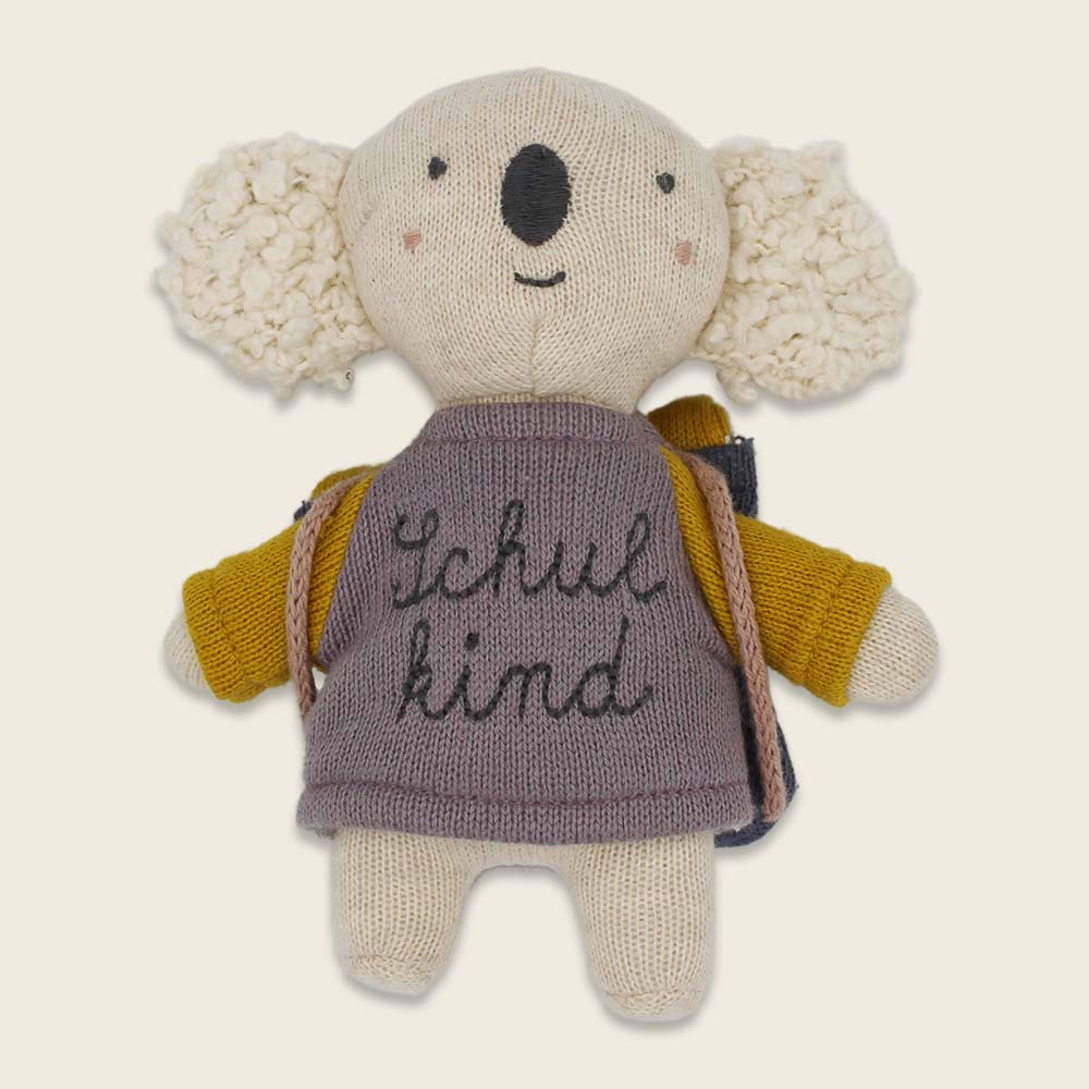 Ava & Yves Koala „Schulkind“ mit Schulranzen und Shirt in flieder/gelb Kuscheltier von Ava & Yves , ca. 17cm