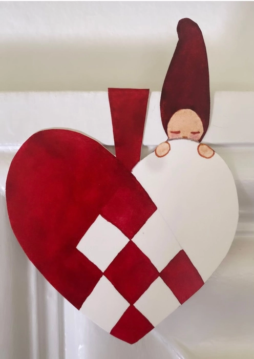 Tall Hat Tales Bastelset Nr. 5 "Krabbelnde Elfen mit Herz" aus Papier von Tall Hat Tales aus Dänemark