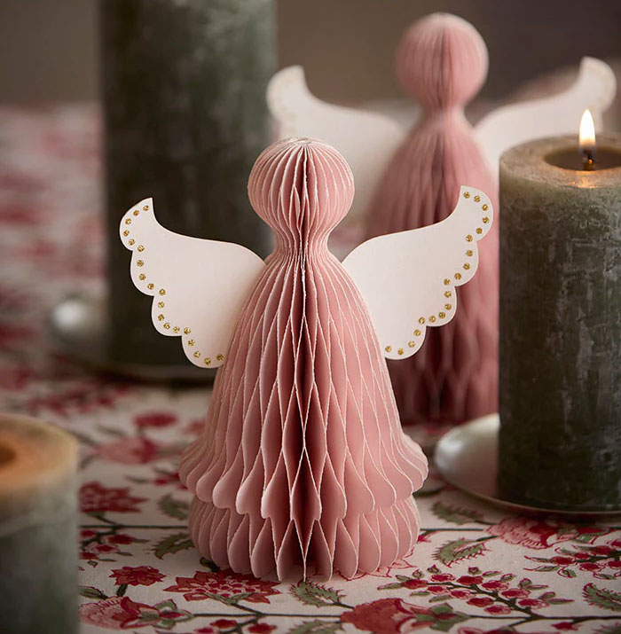 Bungalow Honeycomb Engel 15cm Soft Rose von Bungalow, Papierengel
