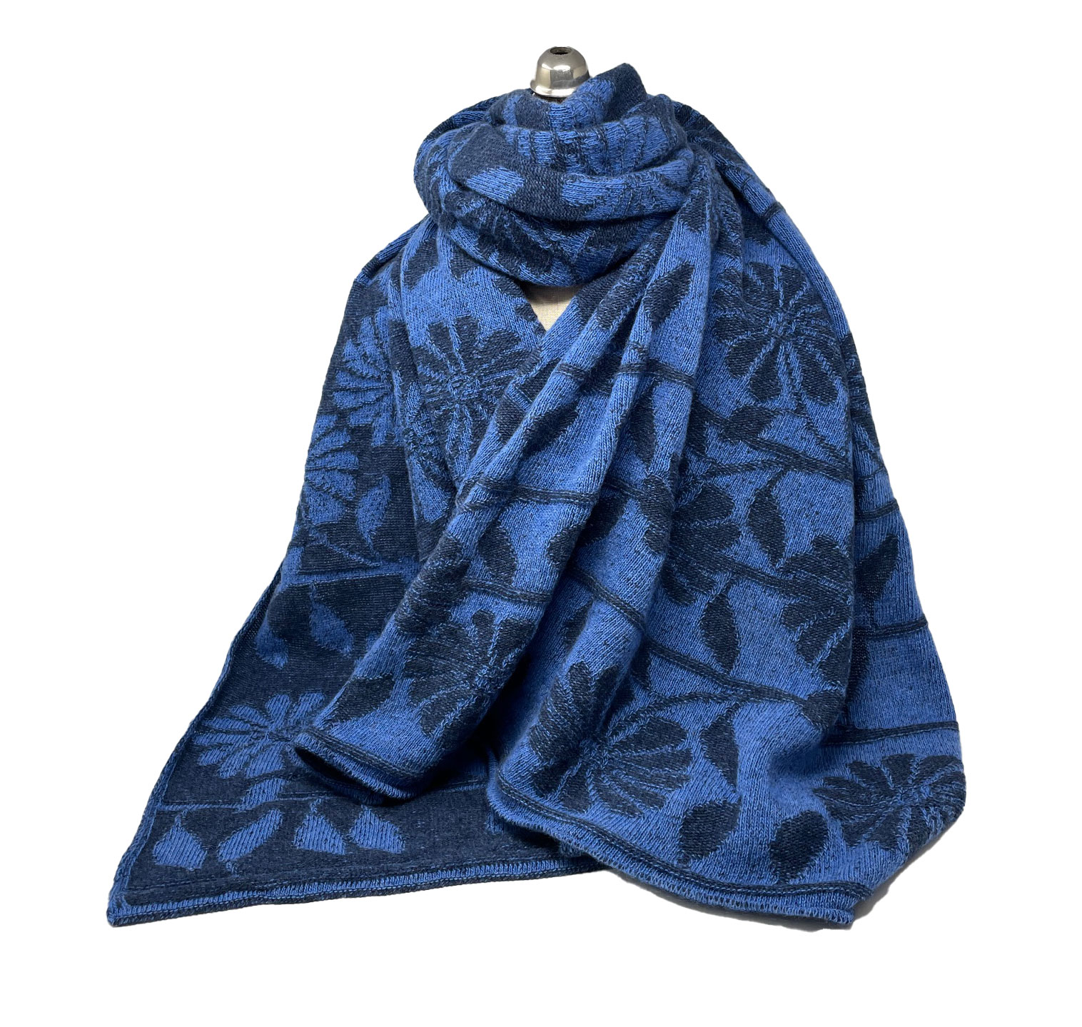 McKernan Schal "DELIGHT" BLUE ECLIPSE,  ca. 70x 210 cm , 100 % Wolle   