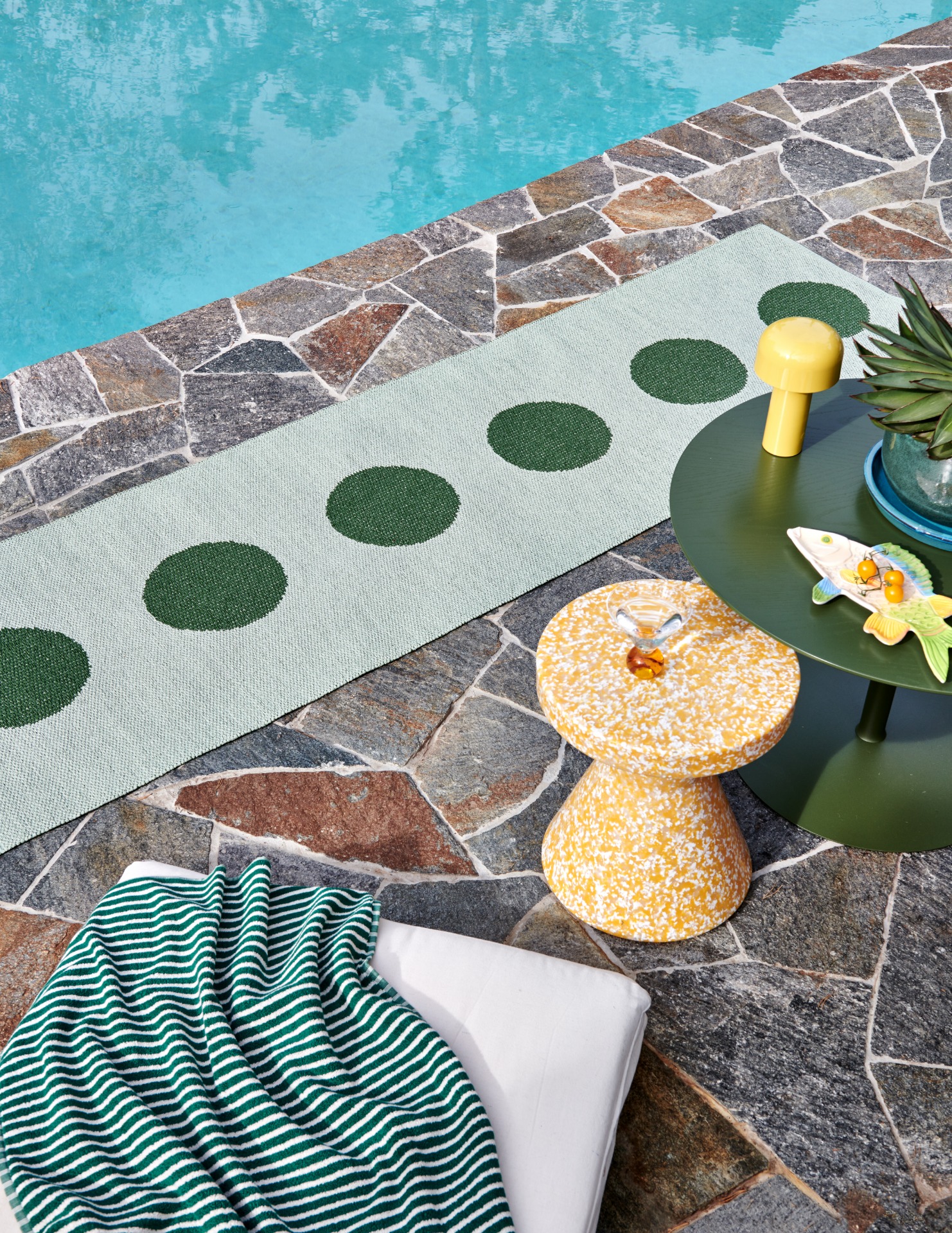 pappelina Teppich VERA POP LEAF MISTY MINT , ca. 70 x 200 cm