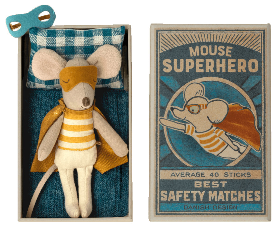 Maileg Maus Super Held, kleiner Bruder, ca. 11 cm, Maileg Super hero mouse, Little brother in matchbox Maileg Maus Super Held, kleiner Bruder, ca. 11 cm, Maileg Super hero mouse, Little brother in matchbox