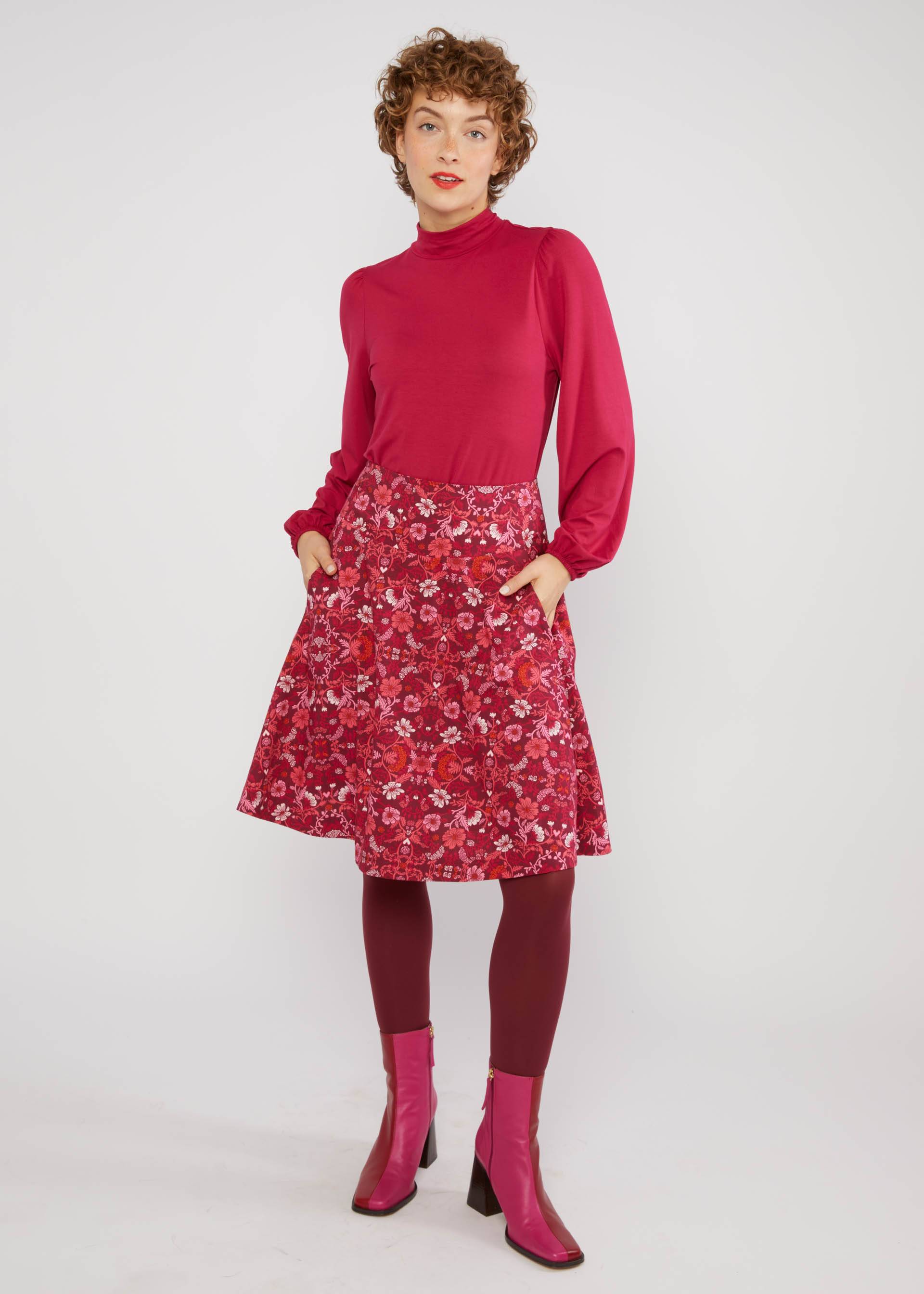 % Blutsgeschwister Tellerrock Romance Rules the World, Muster: romantic interlacing %