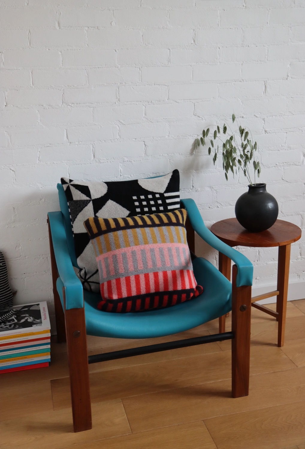 Donna Wilson Kissen Shiel, gewebt, Rot von Donna Wilson Shiel Square Cushion - Red