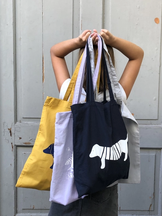 handbedruckte Stofftasche mit Dackelmotiv mint