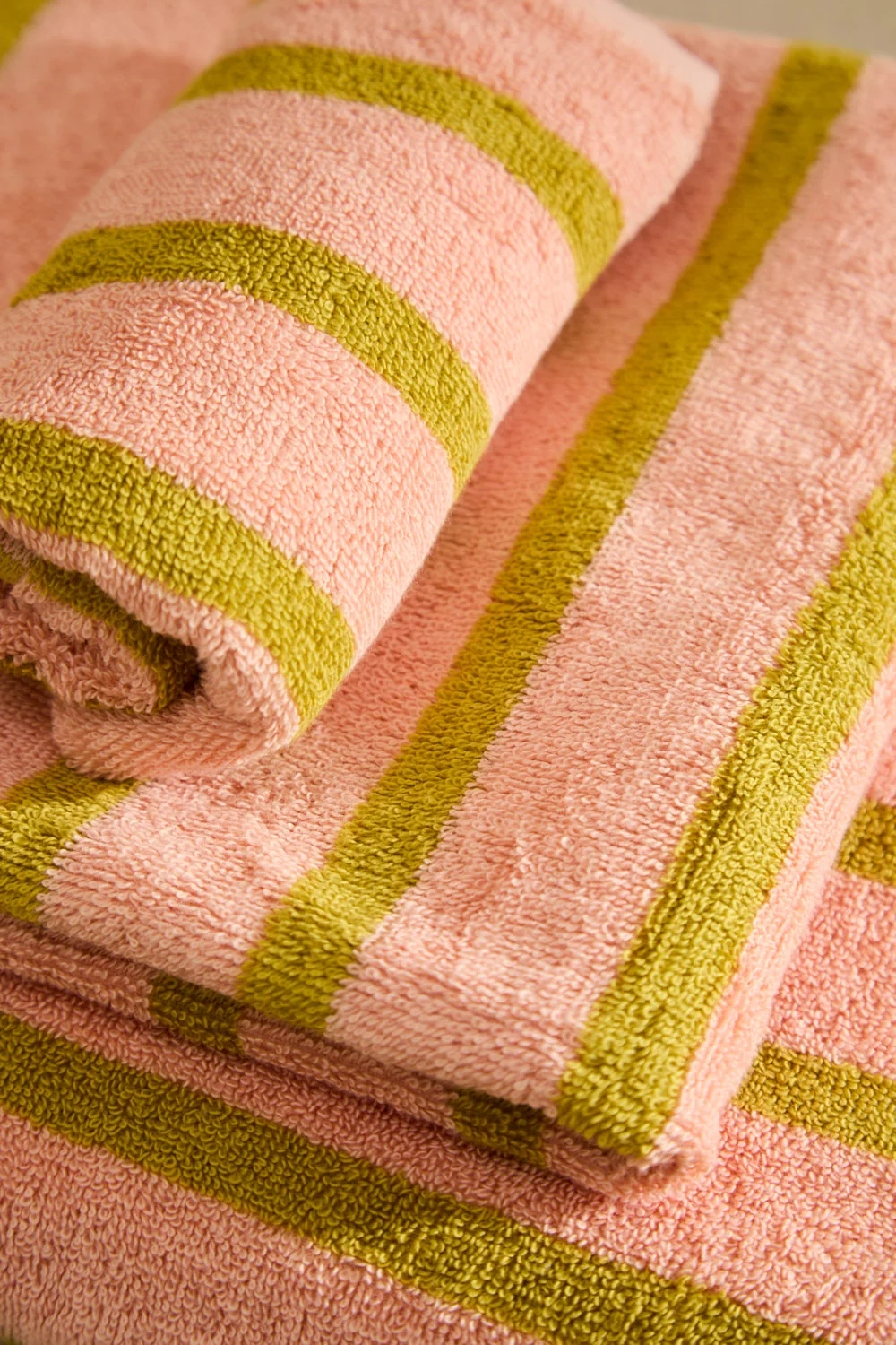 Badehandtuch mit rosa und grünen Streifen Saturno, ca. 30 x 50, Gästehandtuch