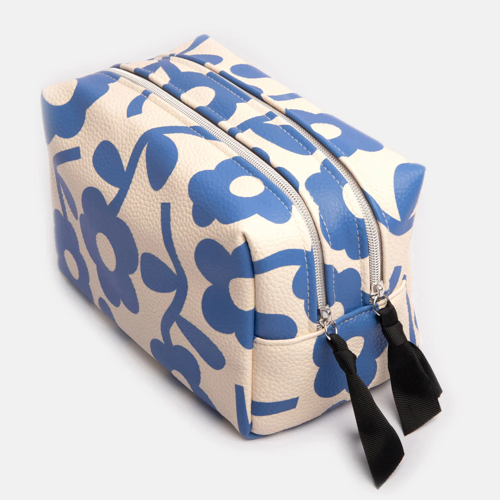 Caroline Gardner Blue Floral Large Travel Wash Bag, Kulturbeutel
