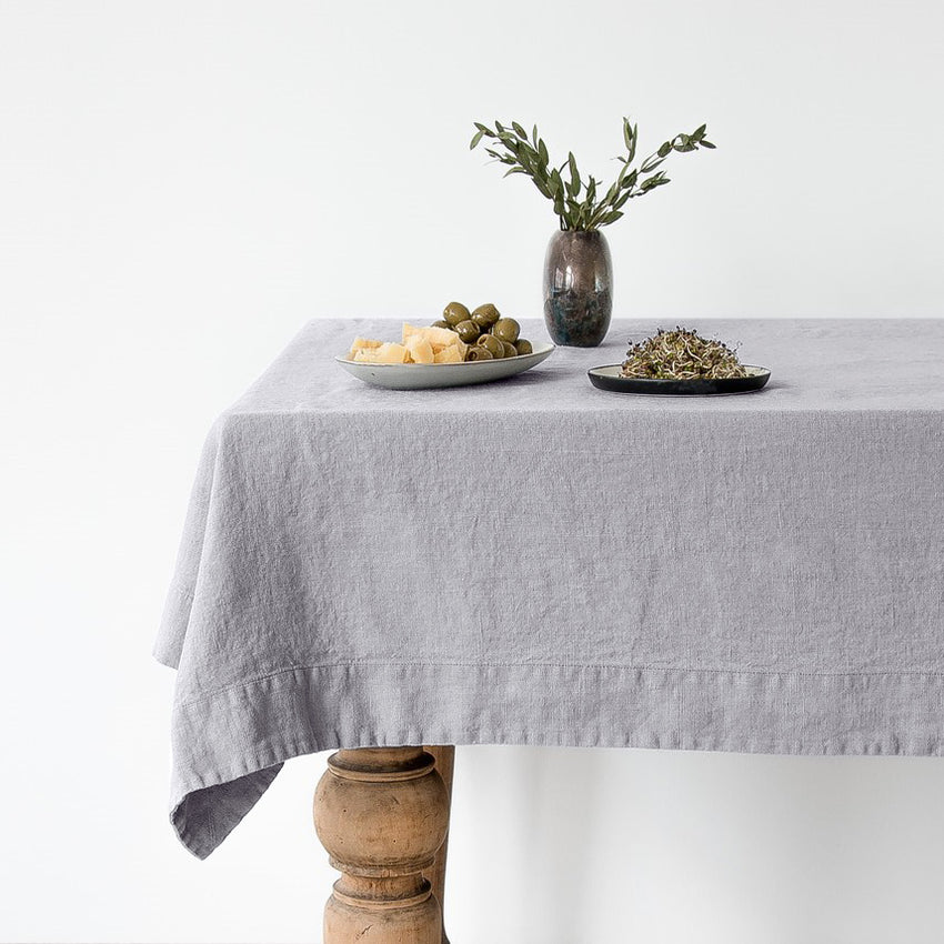 Tischdecke 140 x 300 cm Leinen Light Grey von Linen Tales  