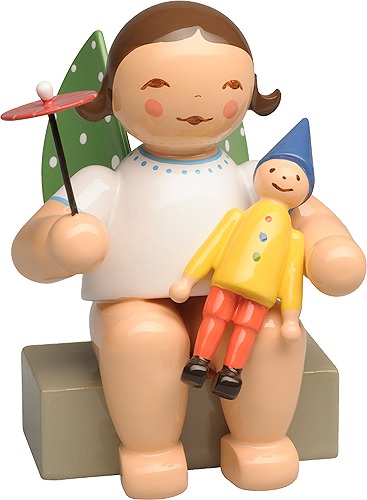 Wendt & Kühn ENGEL MIT KASPER UND SCHIRM, SITZEND, ca. 5 cm, blonde Haare