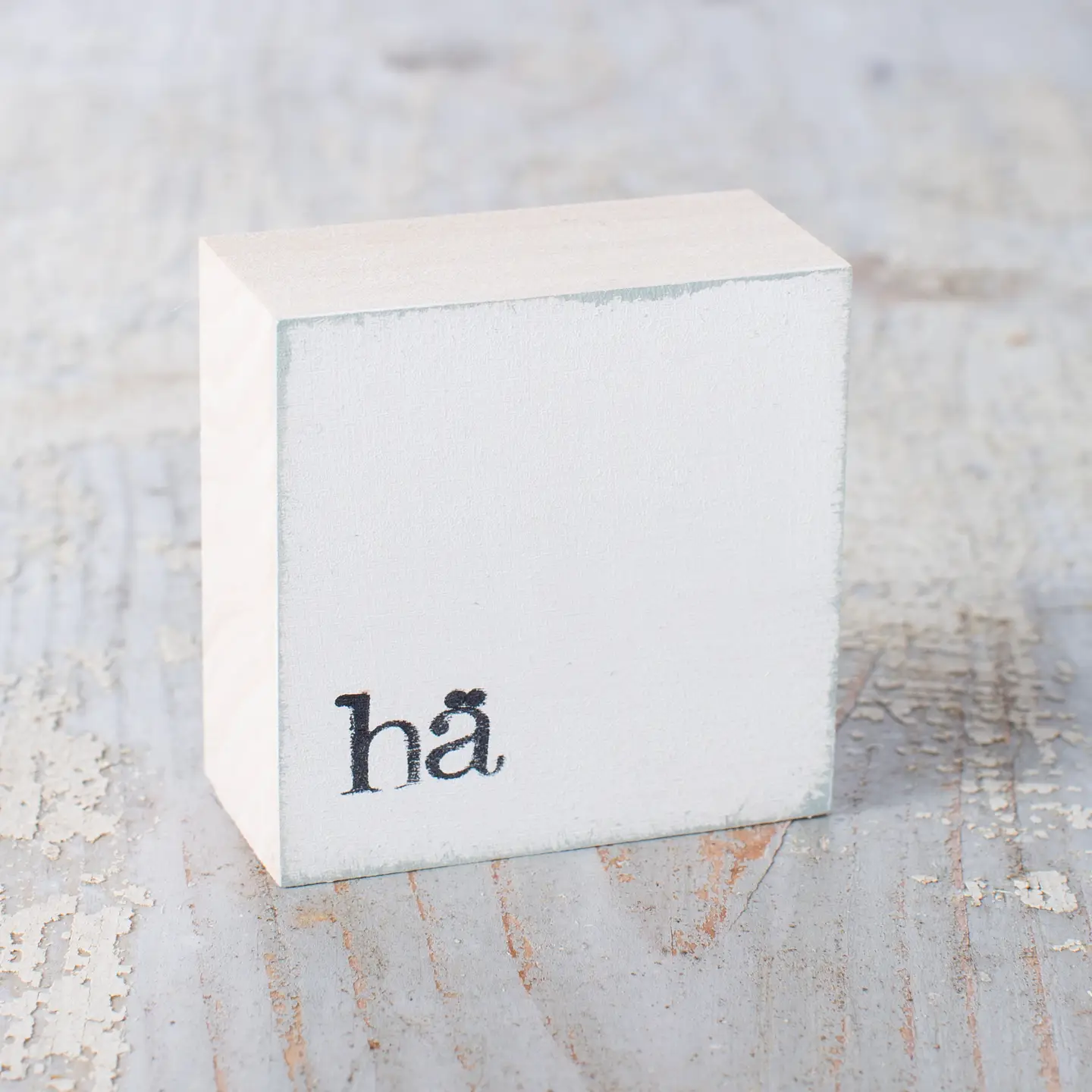 Textplatte "hä" weiß von iopla , 6 x 6 cm