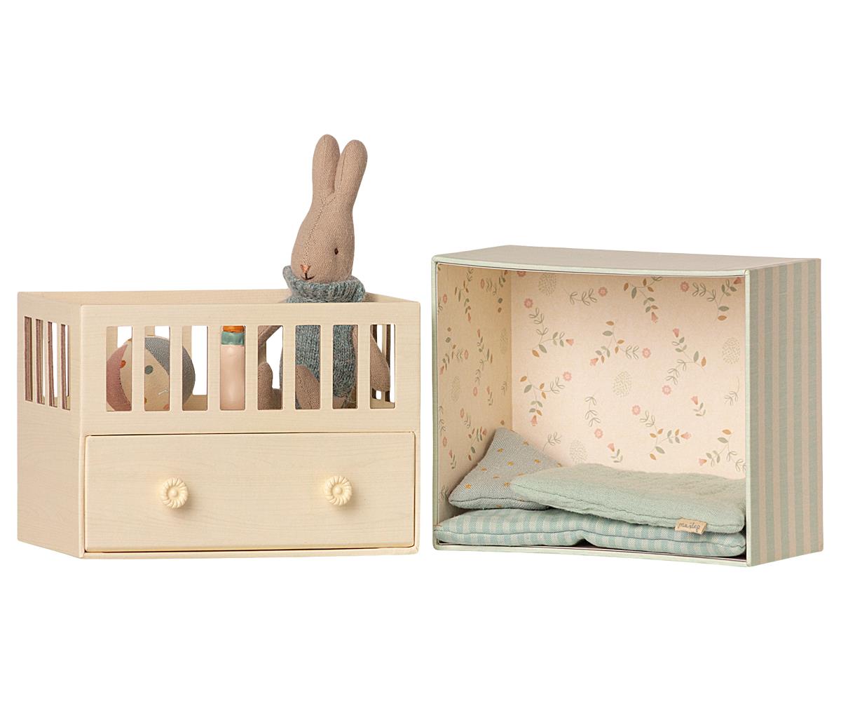 Maileg Spielzeugset Baby Room Micro Rabbit (5-teilig) Blau