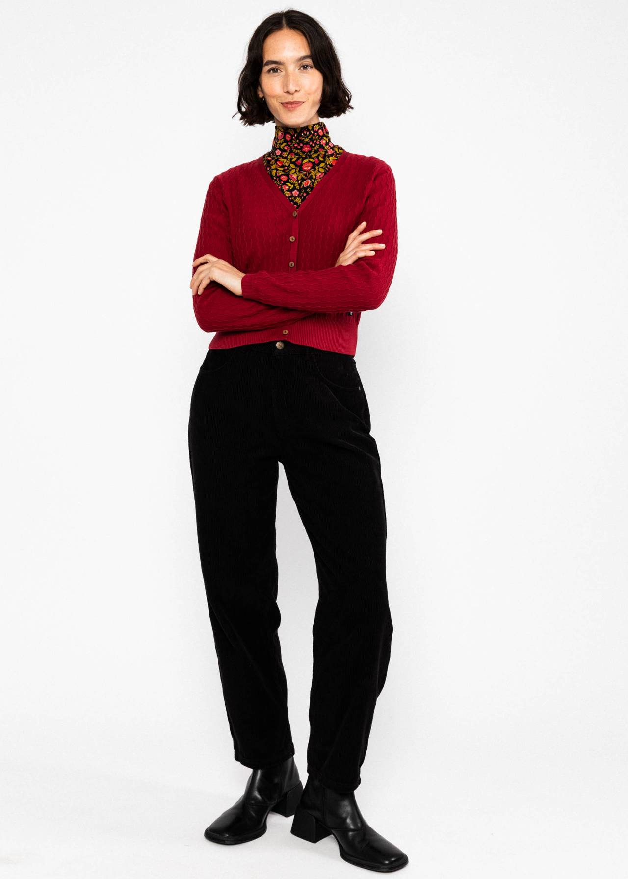 Blutsgeschwister Cardigan Save the World,  folklore red knit