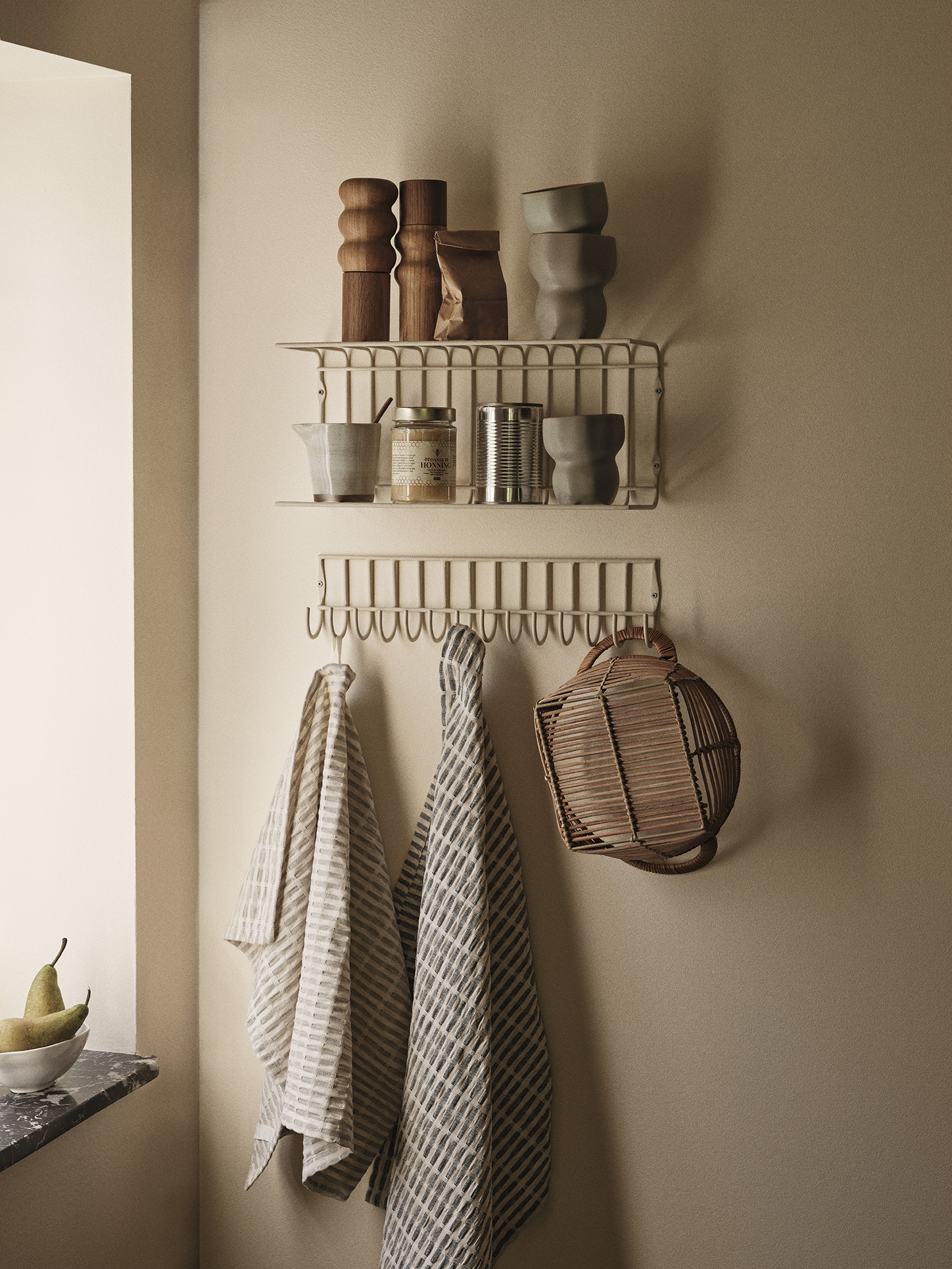 Folke Geschirrtuch, Farbe: Black/Natural von Broste Copenhagen, 100% Recyclete Baumwolle