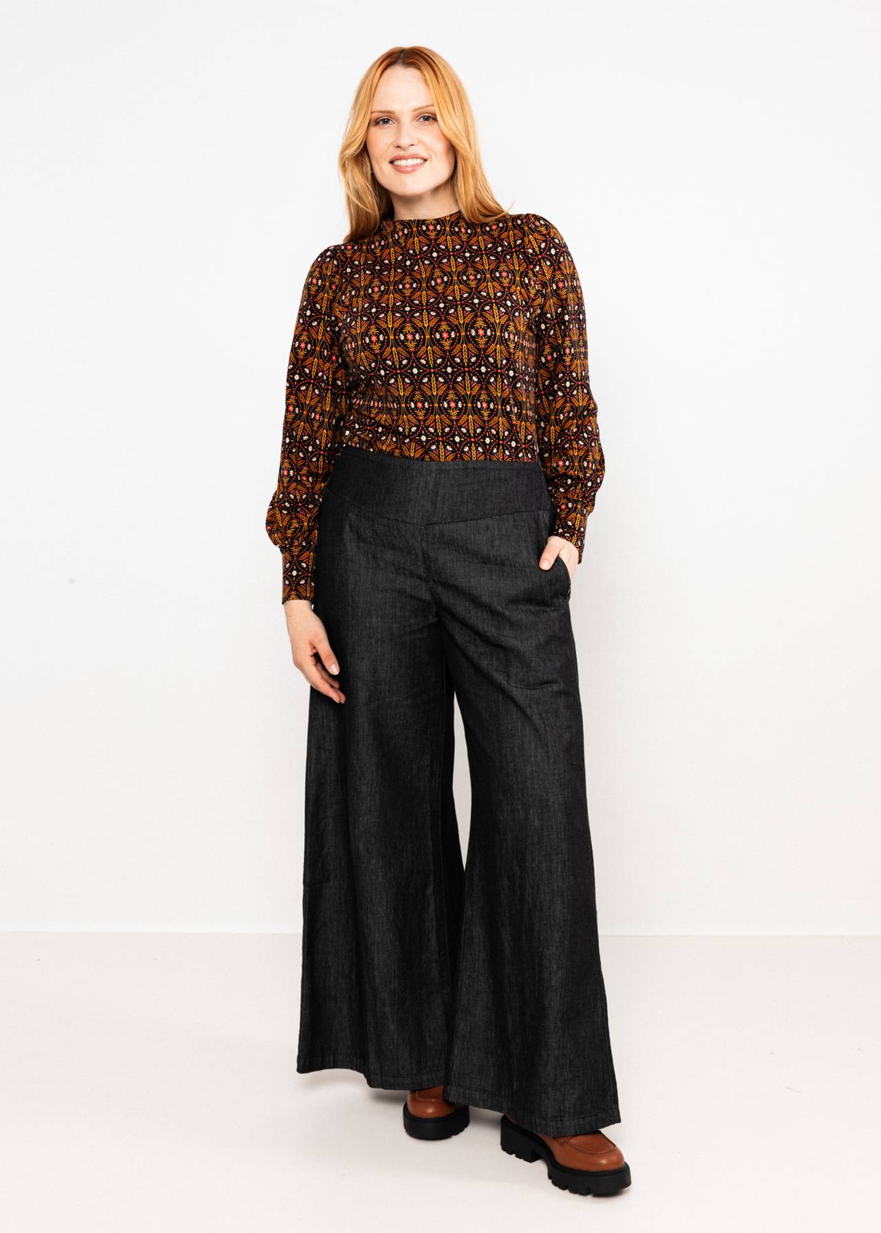 Blutsgeschwister Jeanshose Anais in Bloom, black rider