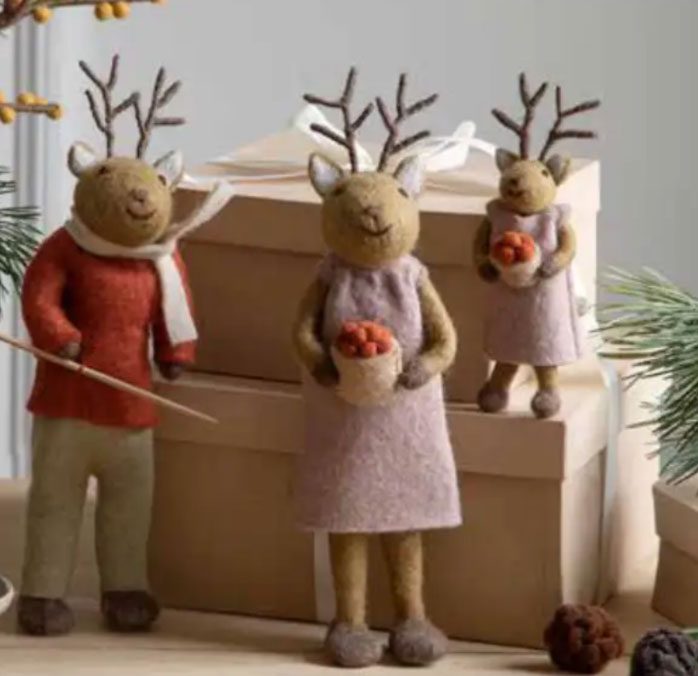 Gry & Sif Weihnachtsmaus groß im Rosa Kleid mit Eichel aus Filz, ca.27 cm, Big Grey Girly Mouse with Acorn
