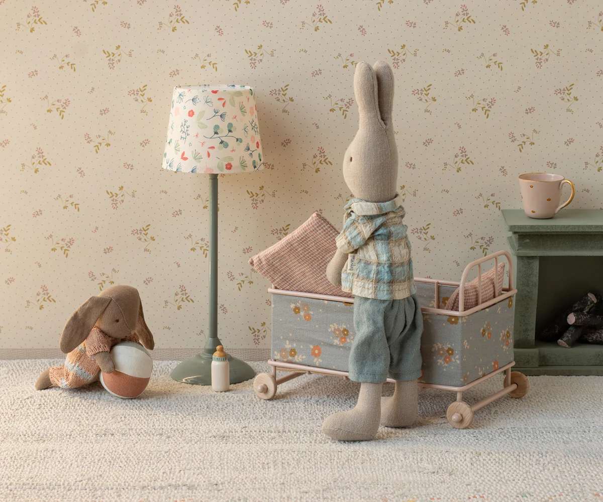 Maileg Kinderbett, Mikro - Powder für das Mausehaus, ca. 10 x 16 cm