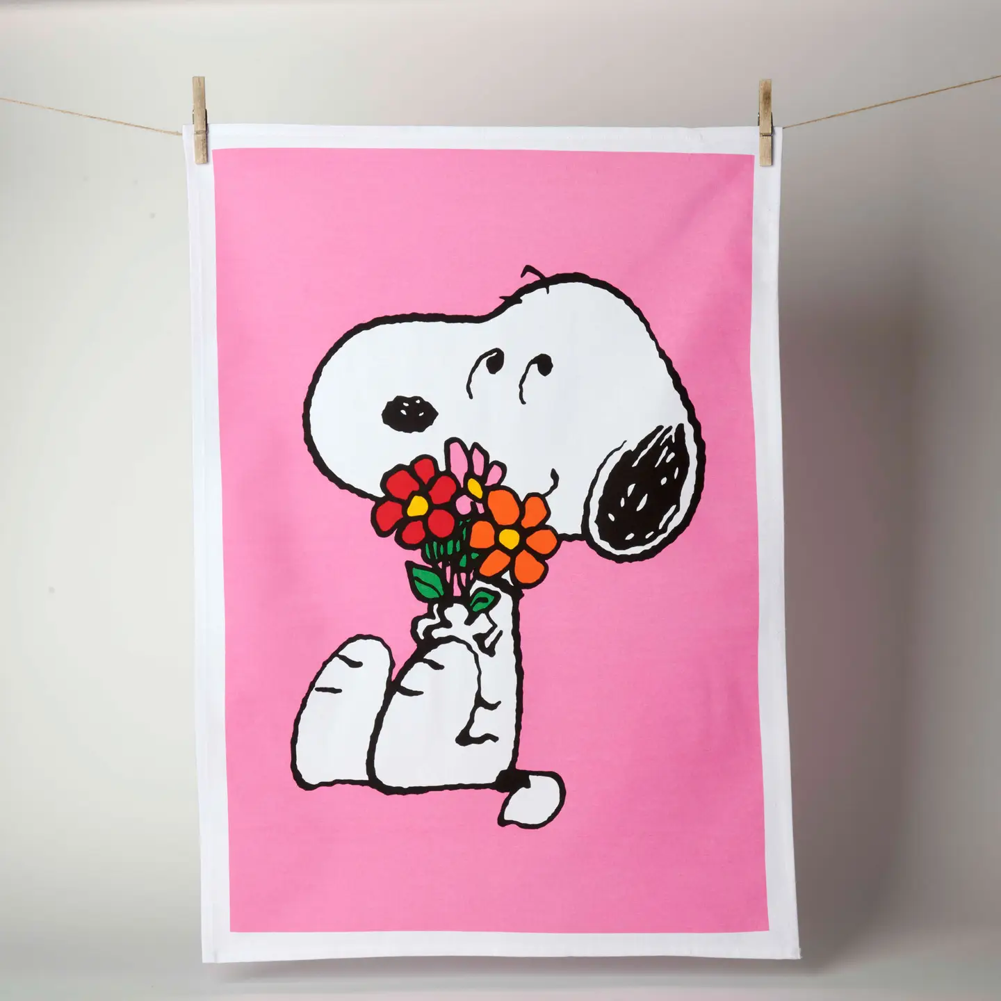 The Peanuts Geschirrtuch Snoopy " Love is in Bloom"