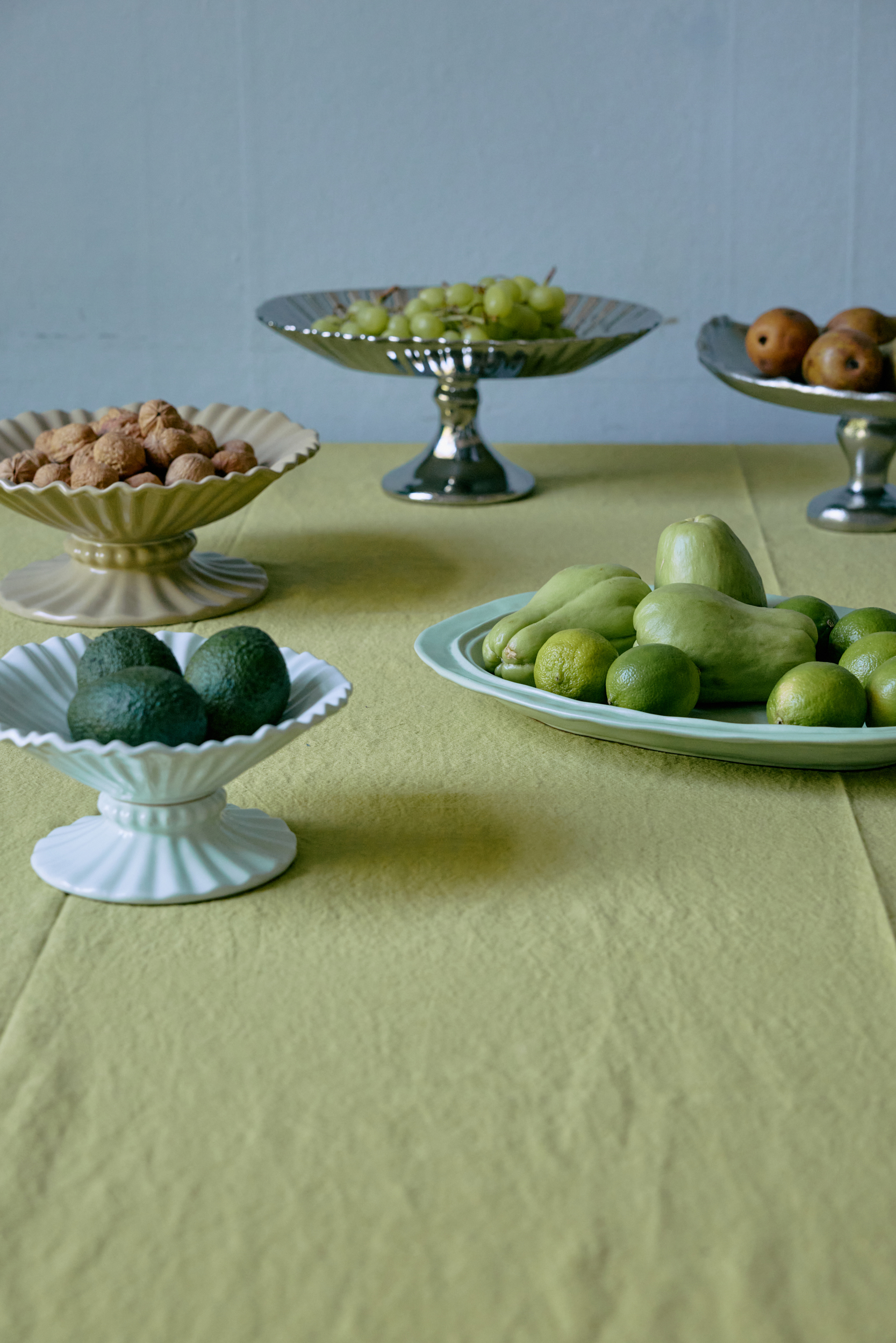 HKliving New classics: large ceramic tray/ Platte oval, Mint, ca. 38 cm 