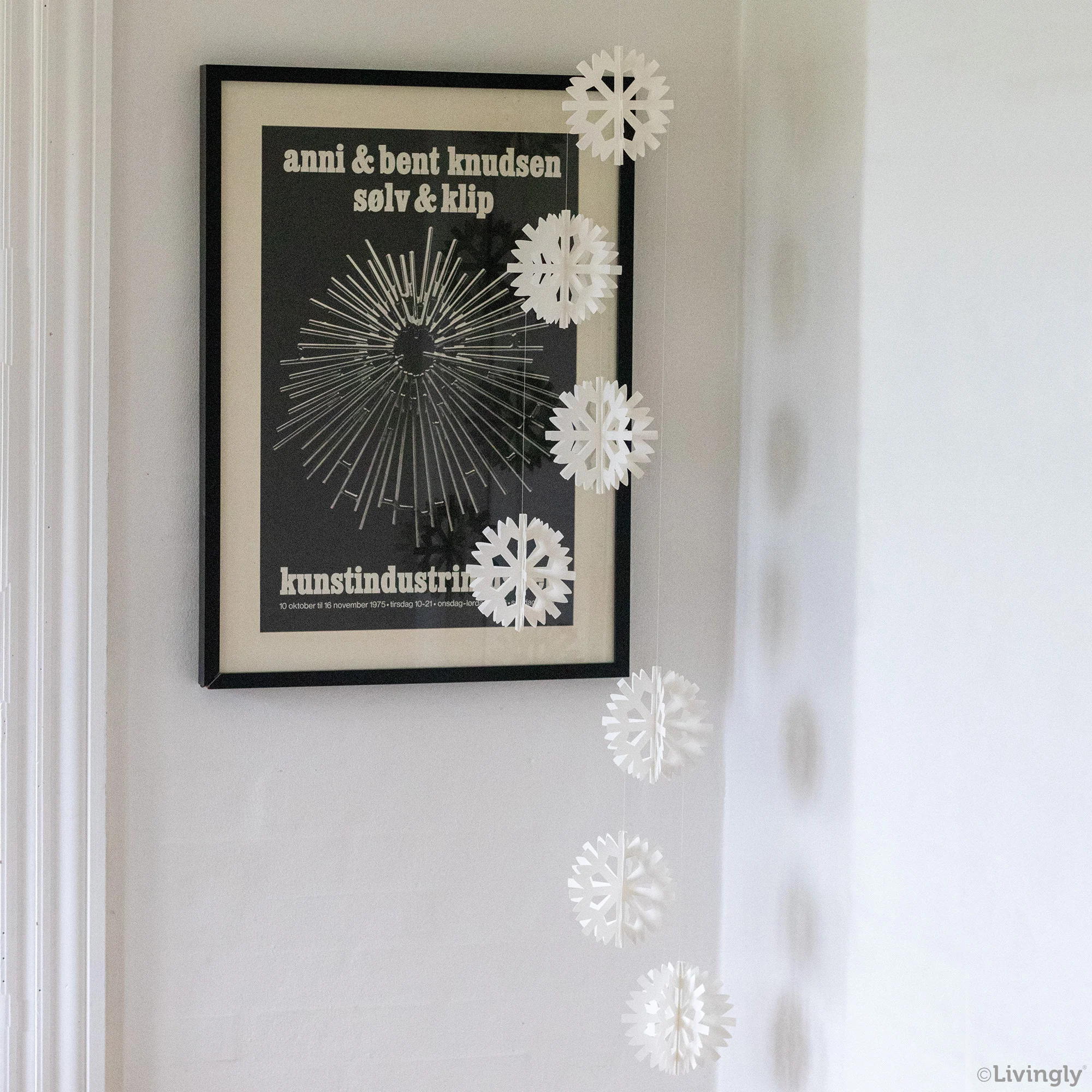 Livingly Mobile Scandinavian Snowflake Mobile 7, white von Livingly aus Dänemark