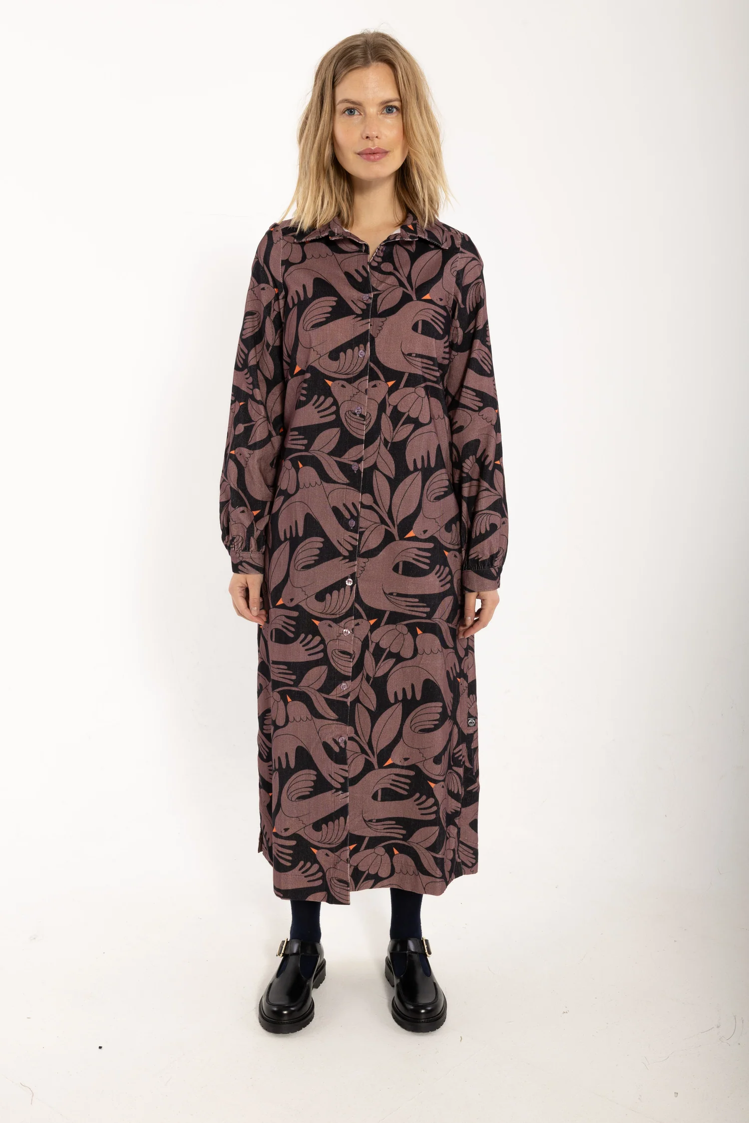 Danefae Kleid Danepippi Cord AOP Dress Black/Dark Wine BIRDIEUP