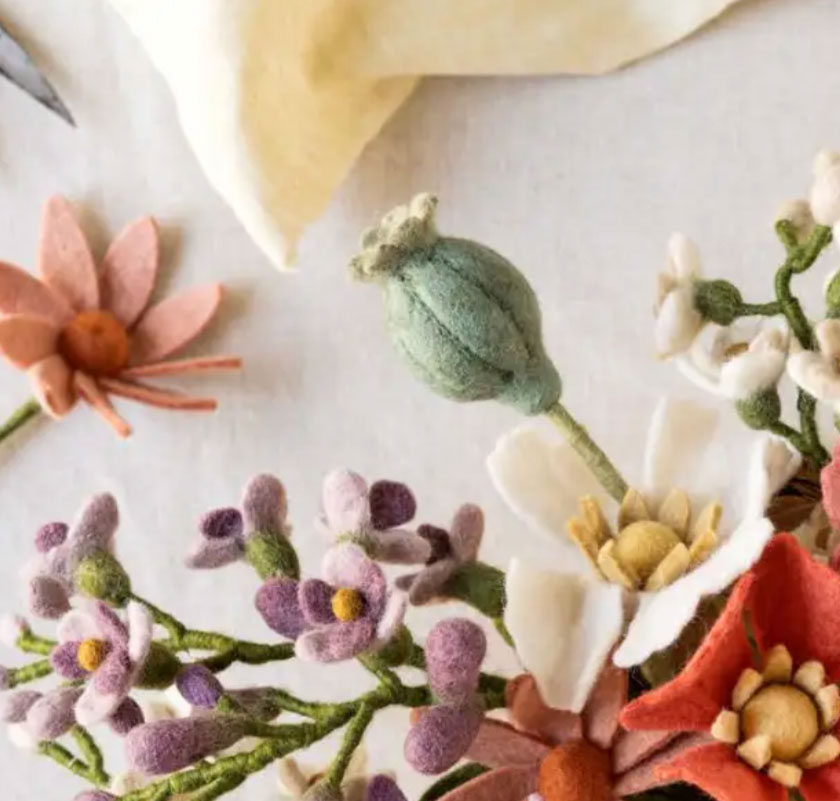 Gry & Sif  Filz Mohnblüte, Poppy Flower - White, Fair Trade , ca. 34 cm  