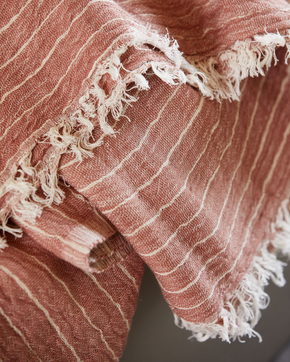 % House doctor Decke, Alice Stripe , Dusty Berry,  l: 200 cm, w: 140 cm 