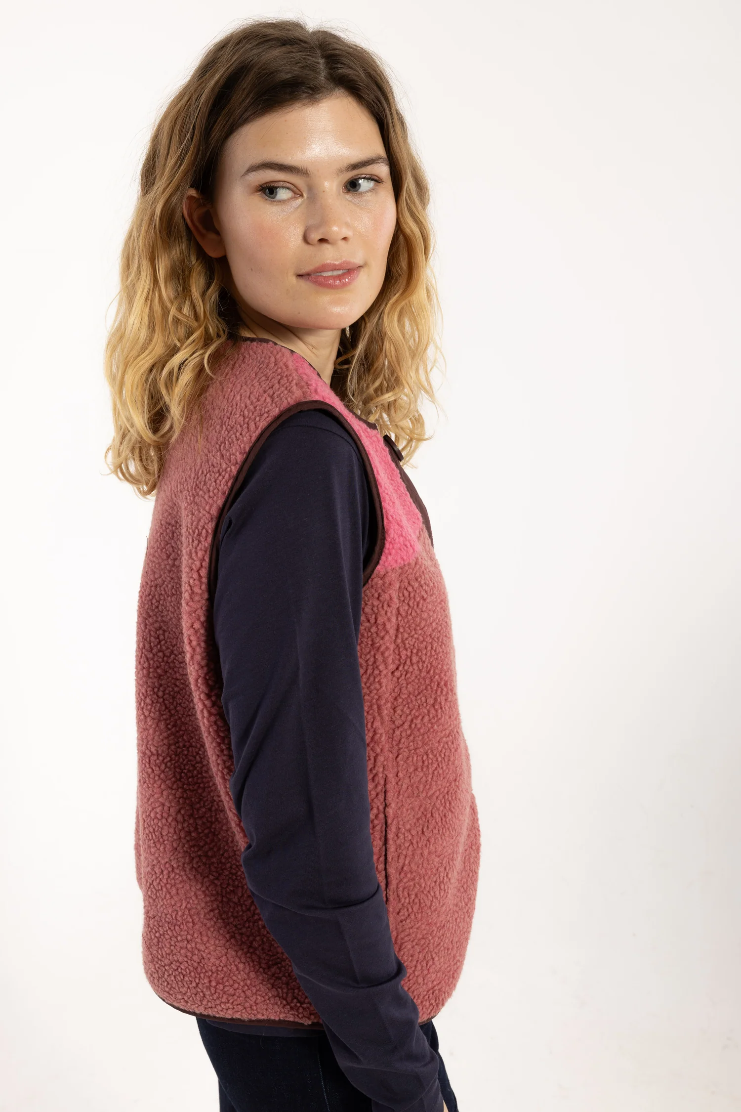 Danefae Weste Teddy Daneteckel Fleece Vest Berry Compote/LightBeige/Dark Navy