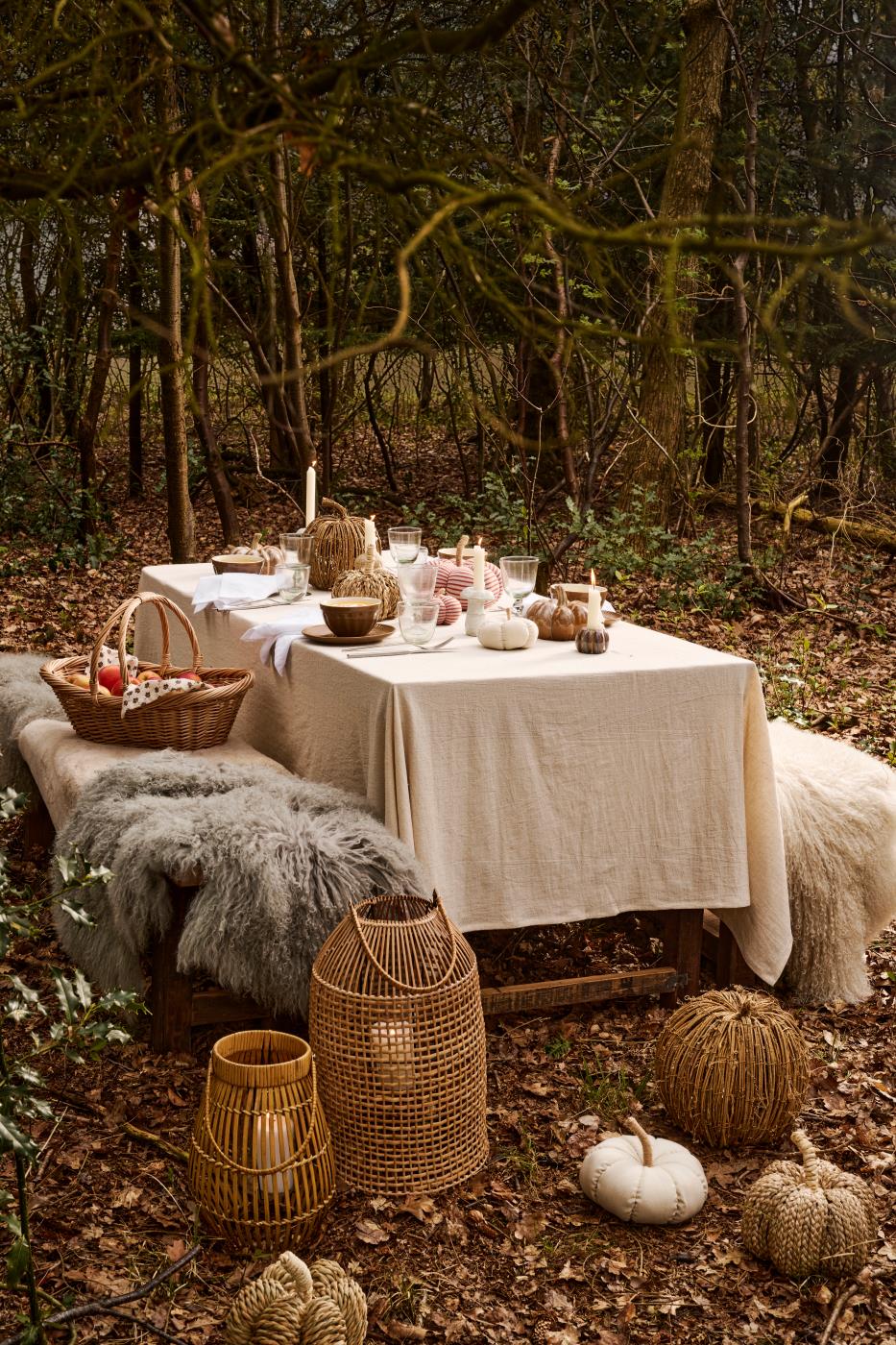 Tibetanisches Lammfell hellgrau, ca. 50 x 90 cm