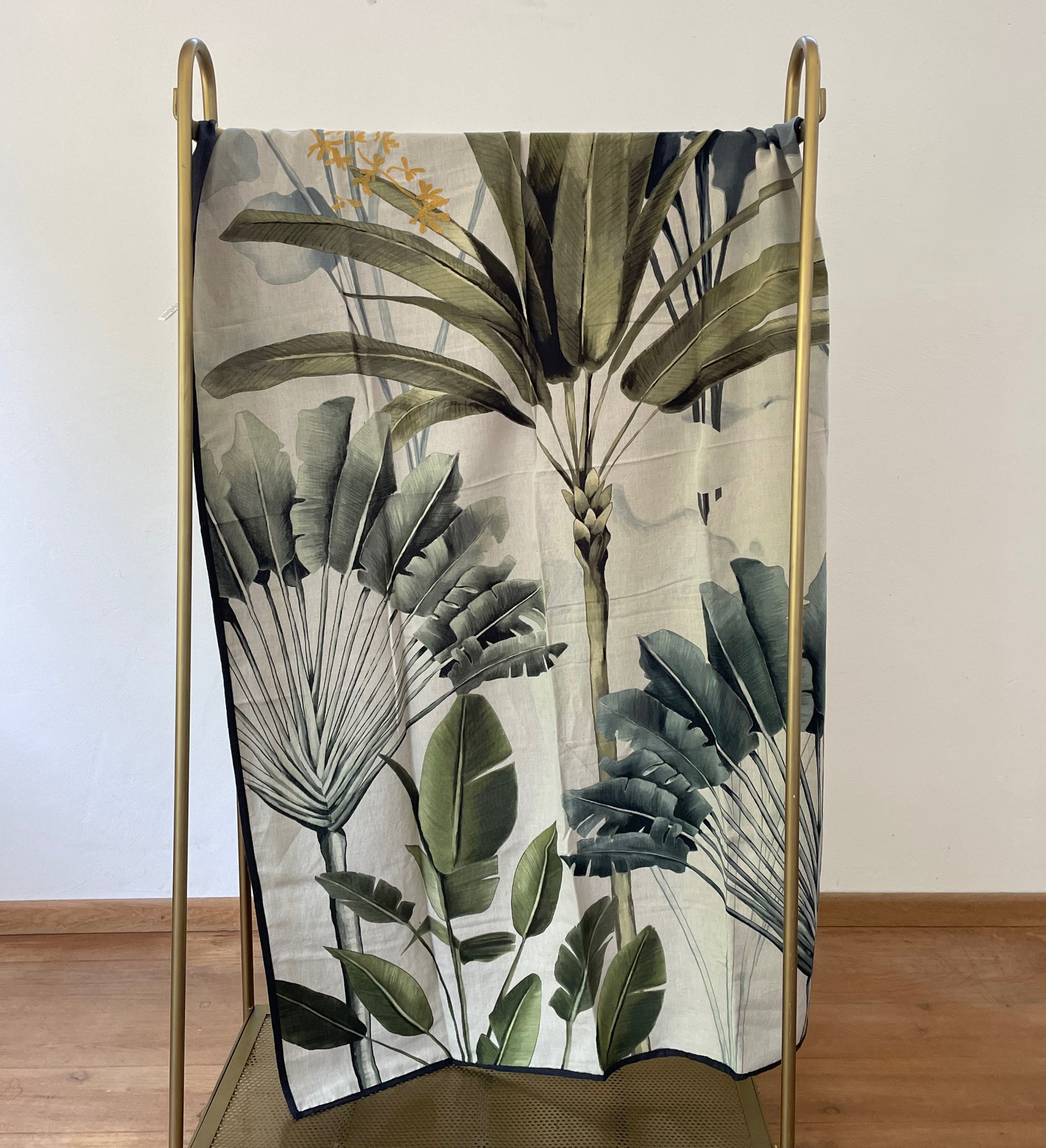 Plaid Oman, Halbleinen,  ca.  100x180 cm, Natur-Grün von Shalls Barcelona