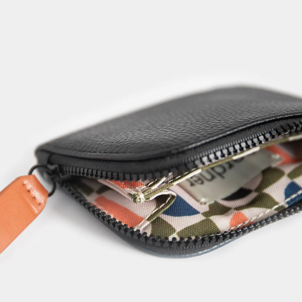 Caroline Gardner Black/Navy Corner Wallet, Geldbeutel