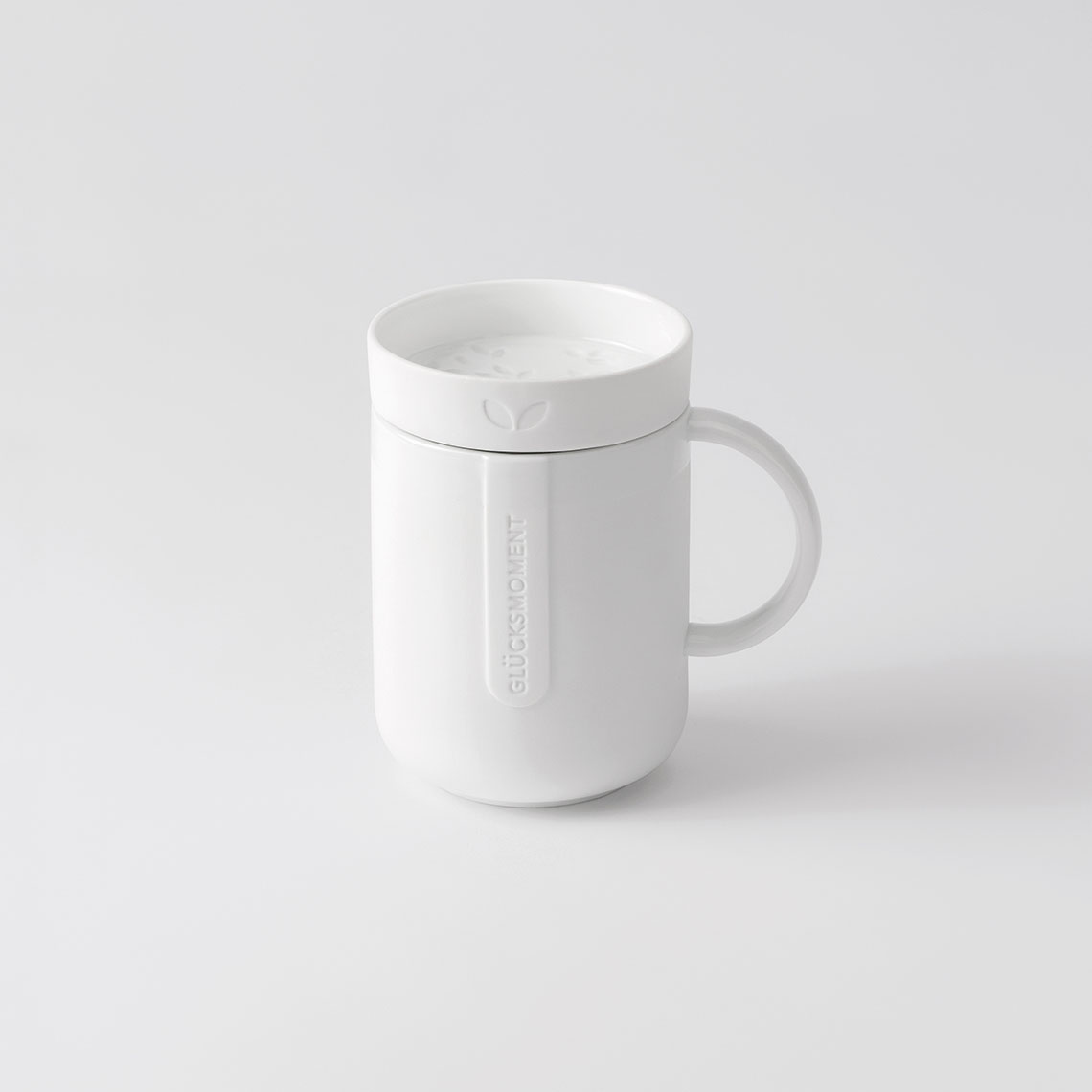 Cozy Time. Tasse mit Deckel "Glücksmoment" von Räder  Teetasse mit Deckel