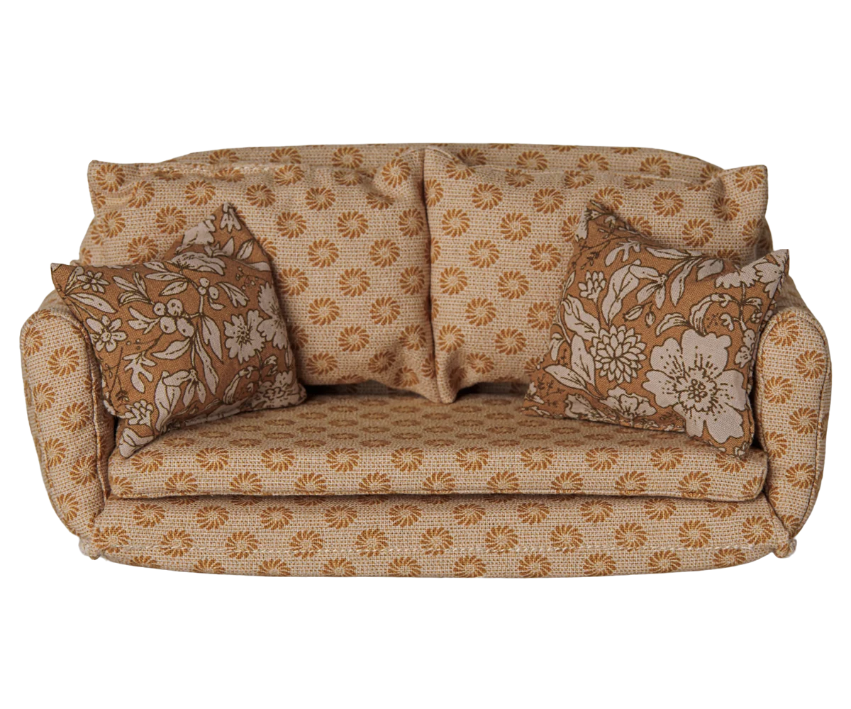 Maileg Schlafsofa, Maus, groß – Ocker, ca. 8 x 18 cm