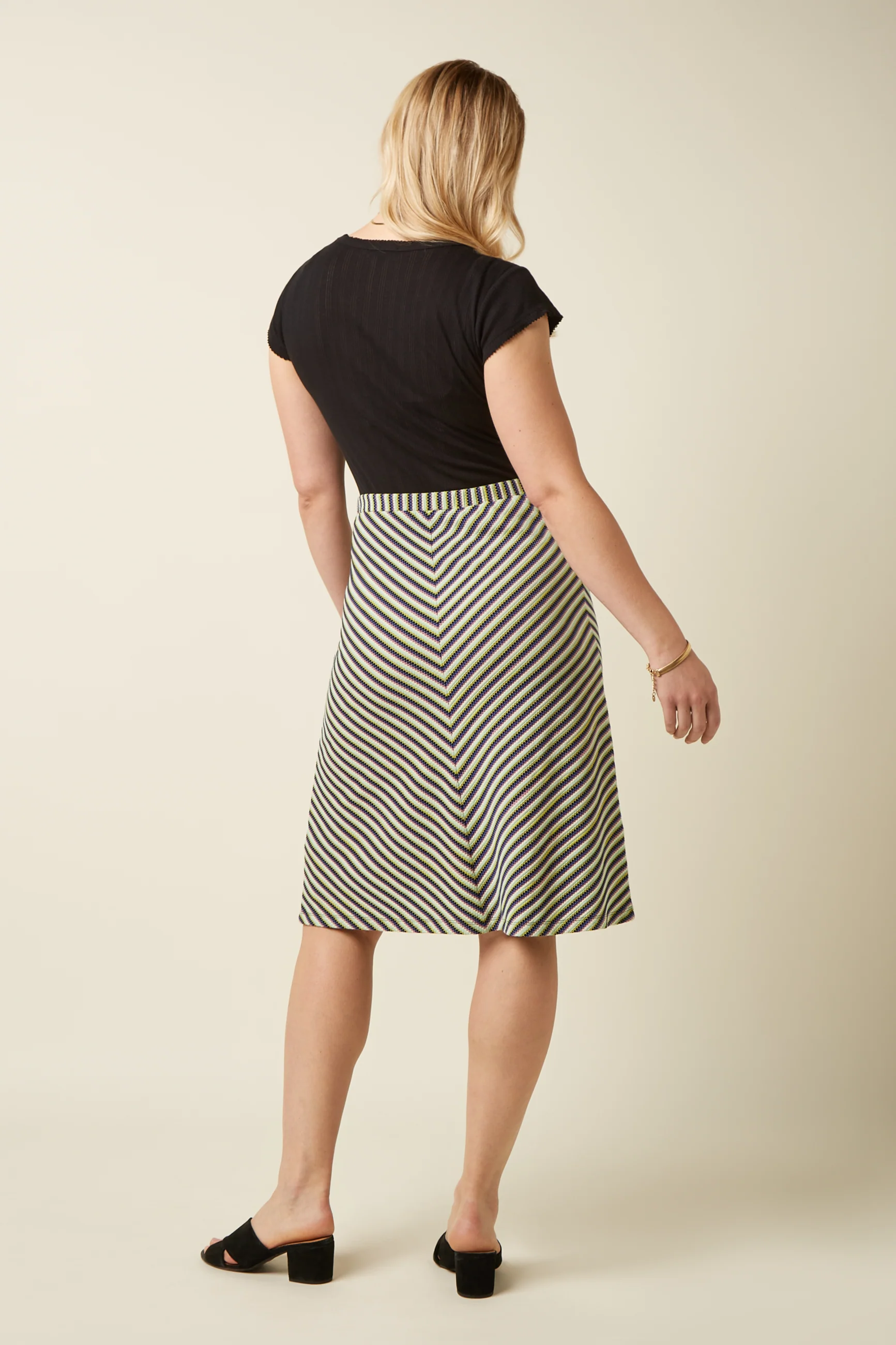 King Louie Juno Skirt Beebop Stripe, Farbe Black - Beebop Stripe, mittellanger Rock