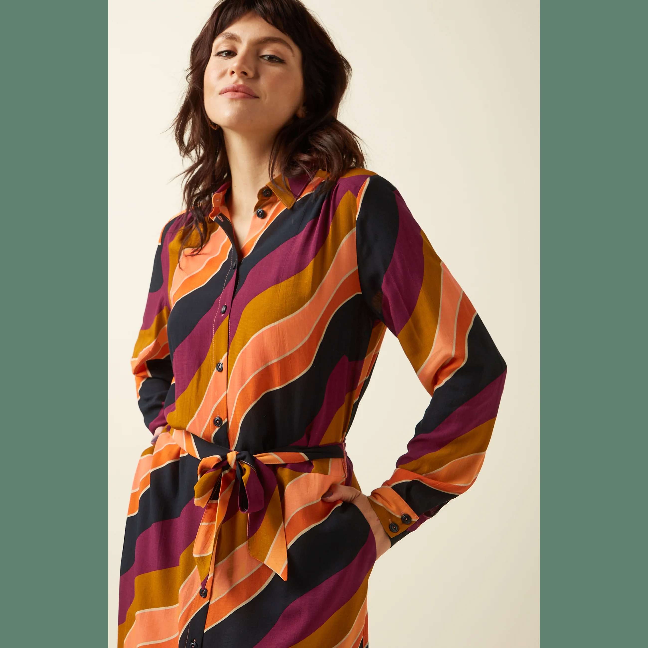 % King Louie Kleid Olivia Dress Razzle, Farbe Beaujolais Red - Razzle