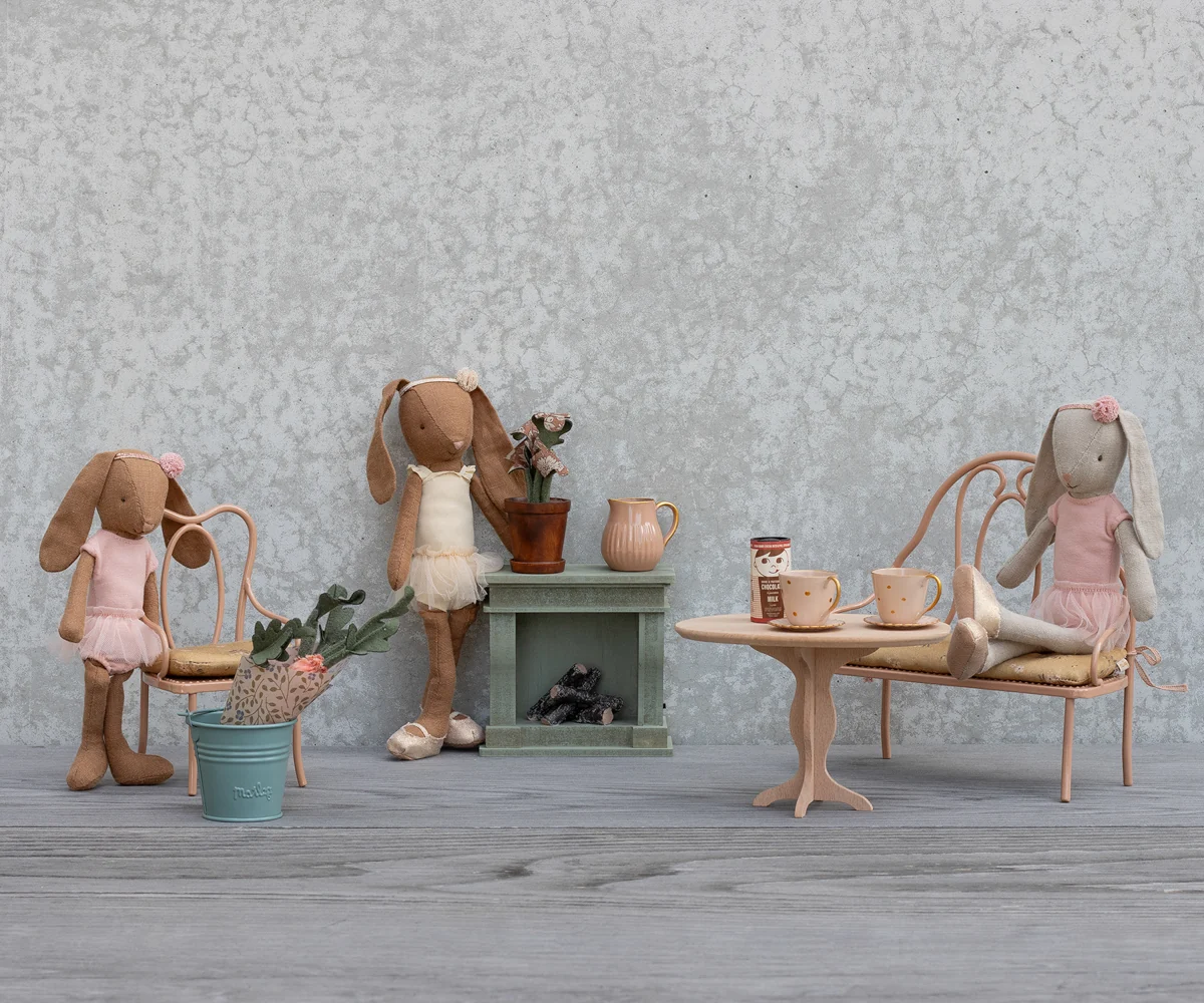 Maileg Hase Gr.1, Schokobraun - Ballettanzug & Rock rosa