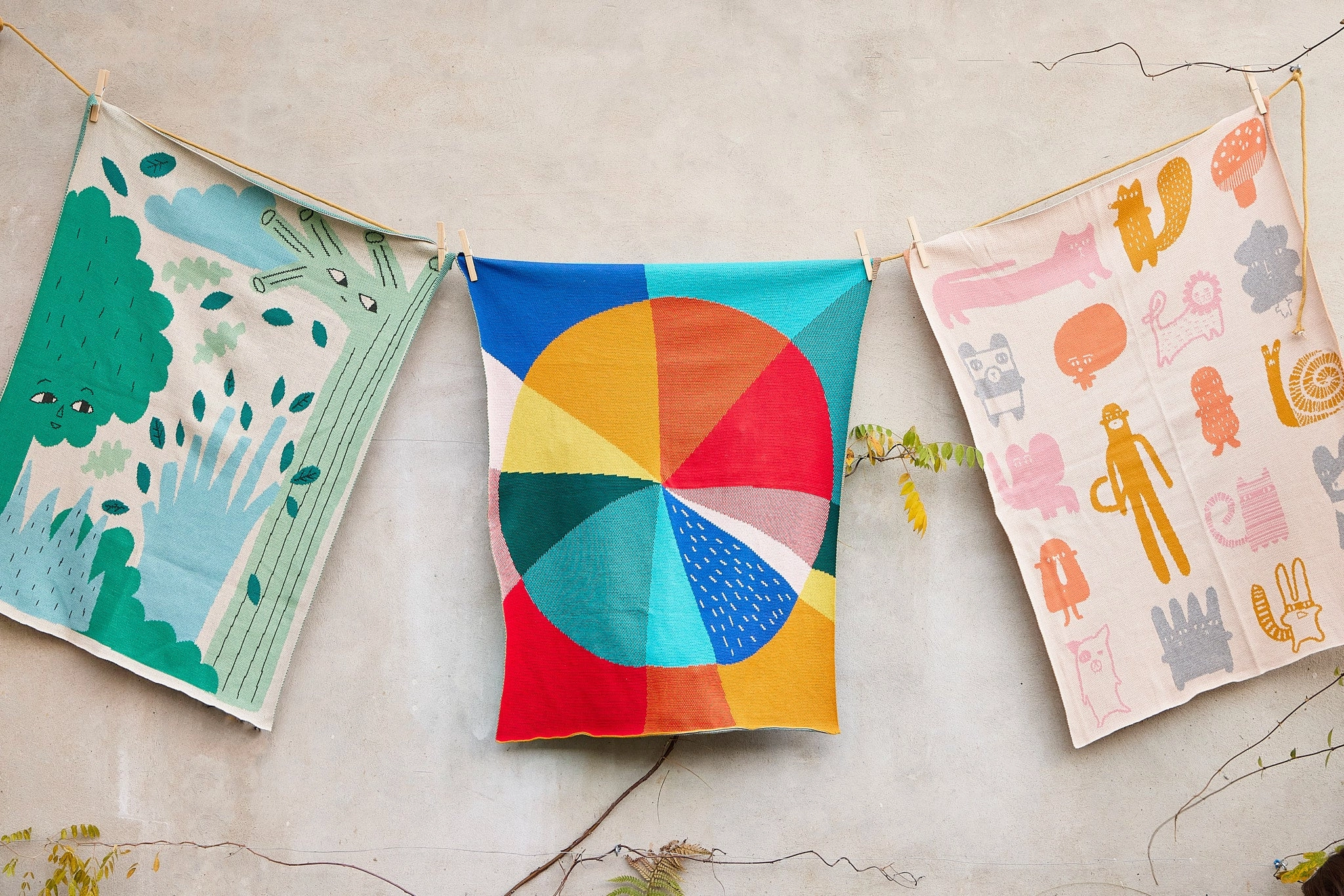 Donna Wilson Creatures Mini-Decke, Baumwolle von Donna Wilson