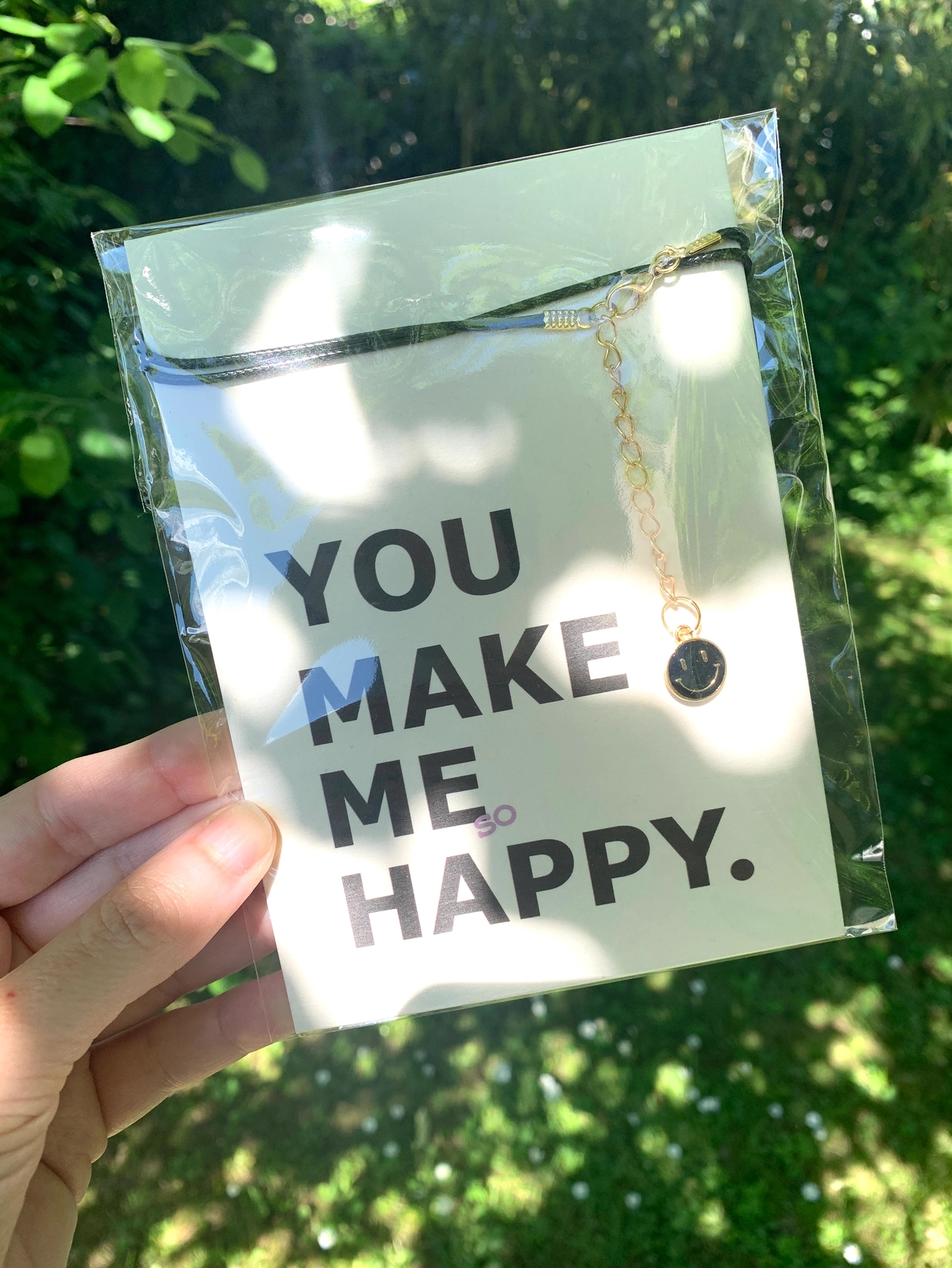 Grußkarte mit schwarzem Armband * You make me happy*  von Ute Arnold  