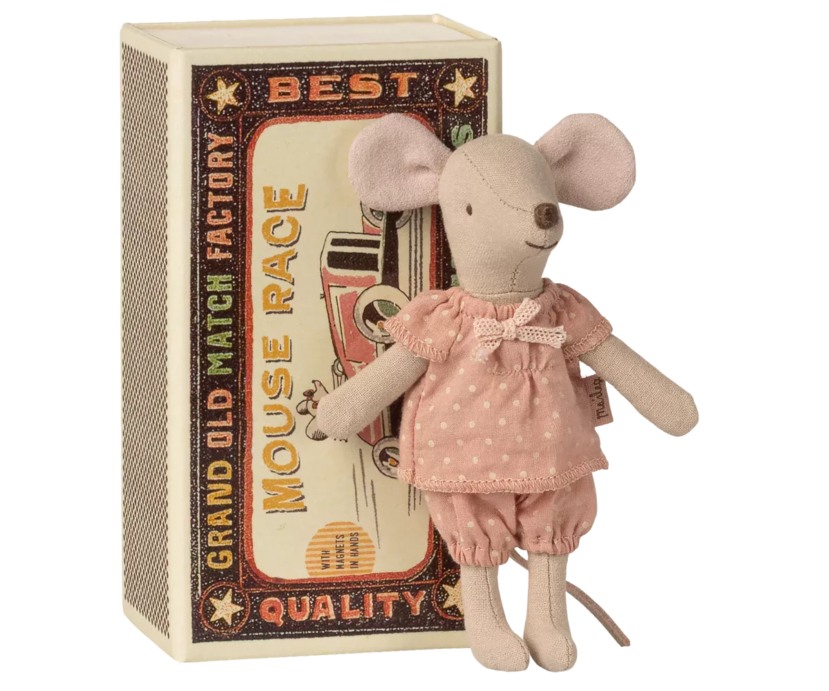 Maileg Große Schwester Maus in Streichholzschachtel, ca. 13 cm