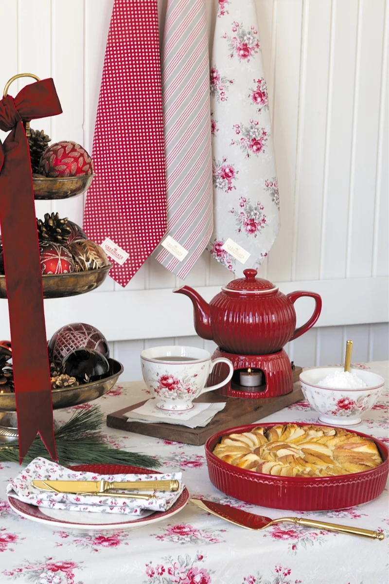 Greengate Tischläufer Marie beige ca. 140x45cm