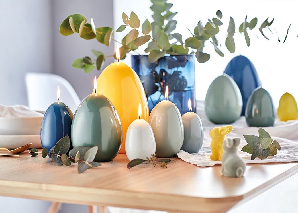 Engels Kerzen Eierkerze gelackt,  Höhe ca. Ø10 H14 cm, Farbe: Blau, Ausstellungsstück , leichte Gebrauchsspuren