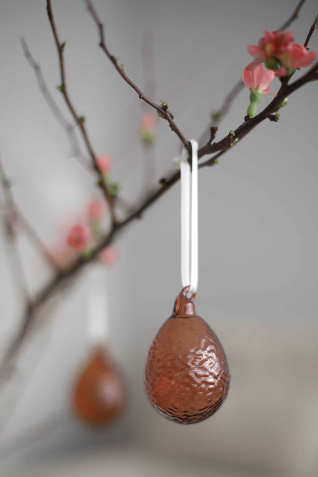 COOEE Design GRY Hanging Egg Cognac (2 Stück) , Glasei zum Hängen 2er Set  
