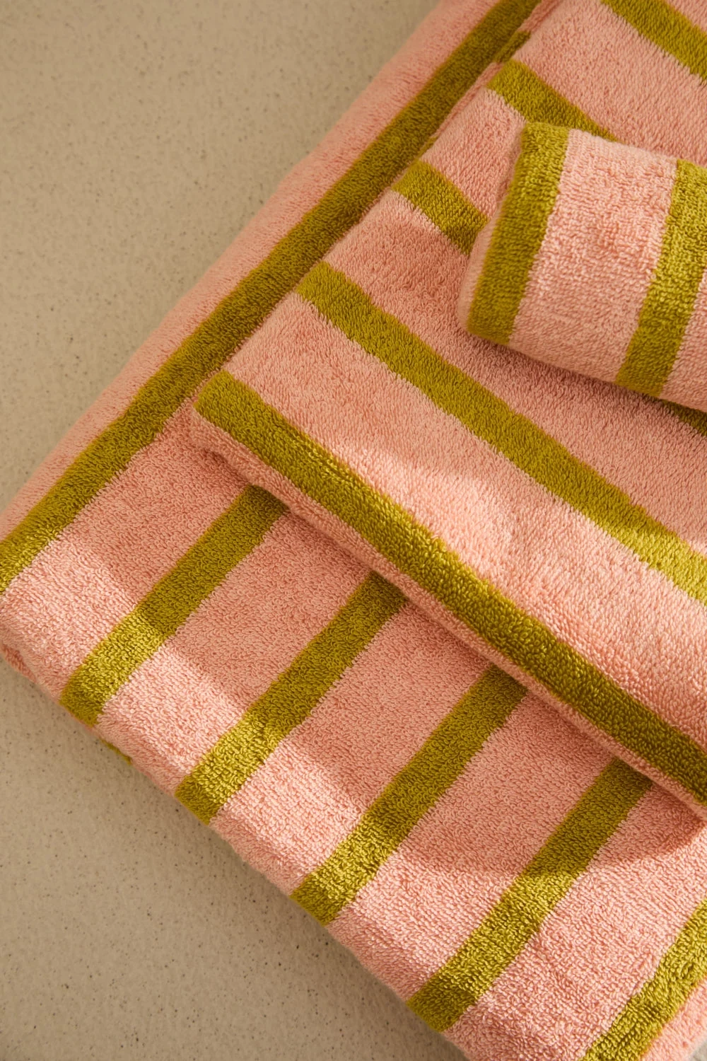 Badehandtuch mit rosa und grünen Streifen Saturno, ca. 30 x 50, Gästehandtuch