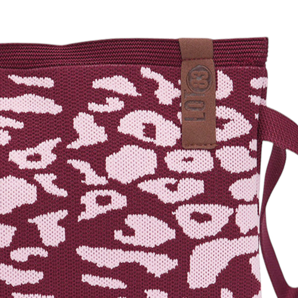 LOT83 Tasche Billie 132,  ca.  20 x 27 cm Leo Burgund-Zartrosa